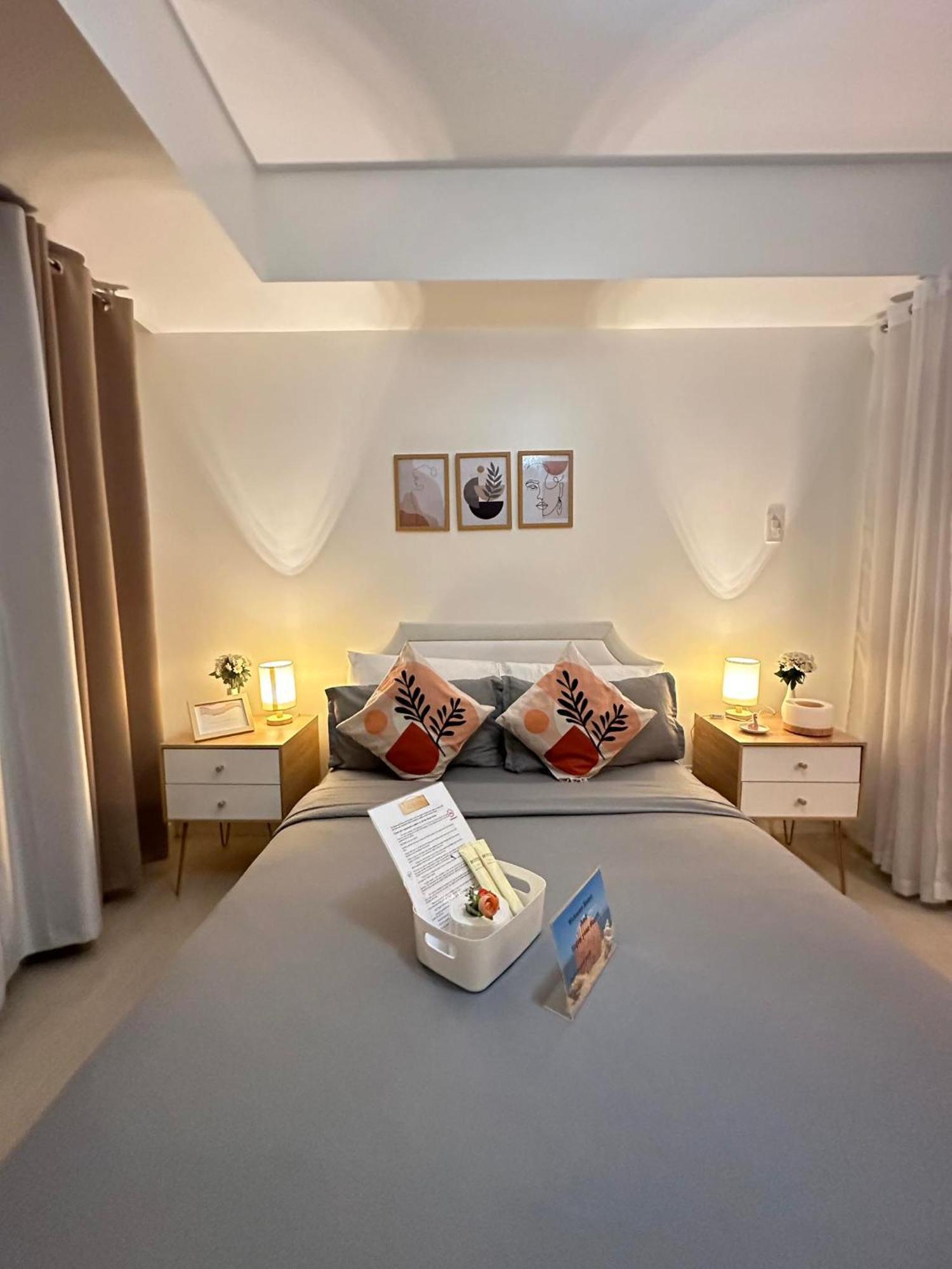 Azure Urban Residences - Staycationary Miami 1210 * Paranaque City