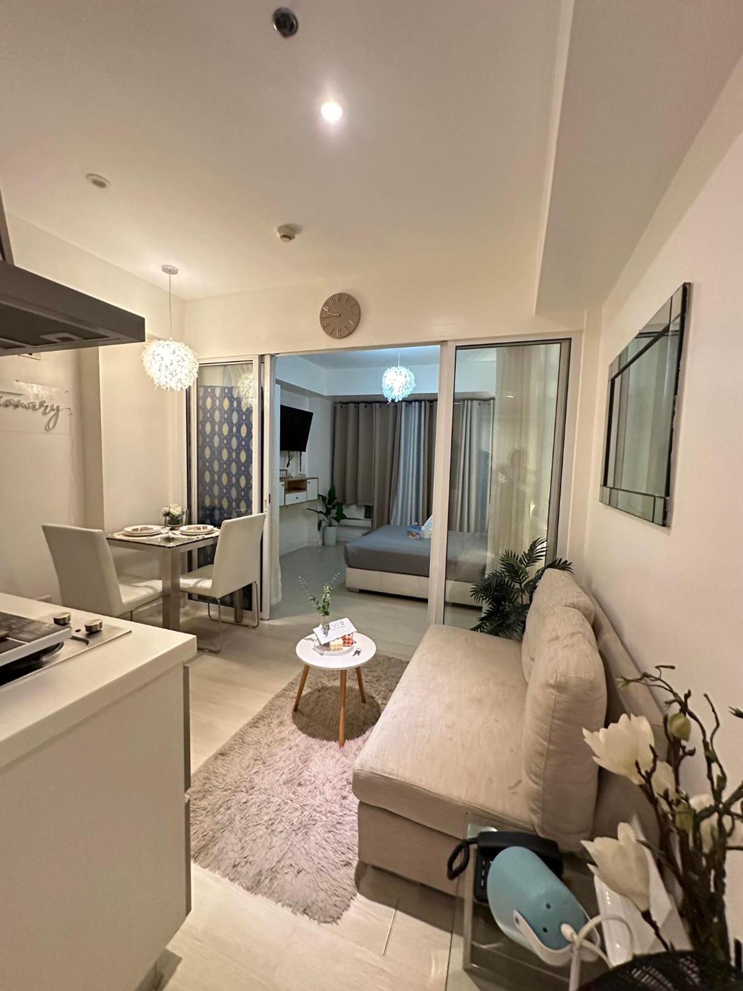 Azure Urban Residences - Staycationary Miami 1210 Aparthotel