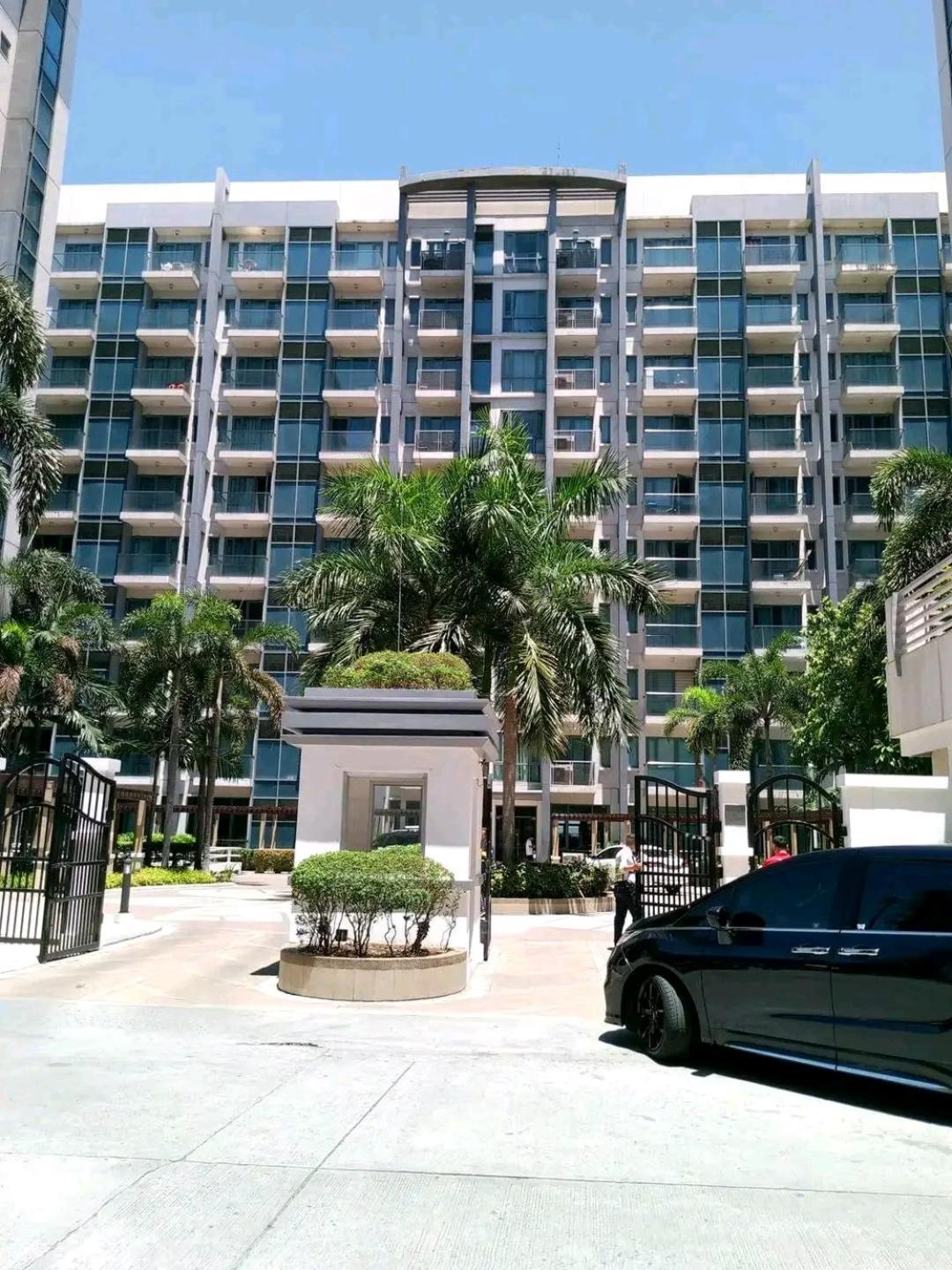 Airport Staycation @mrmcondotel Aparthotel Manila