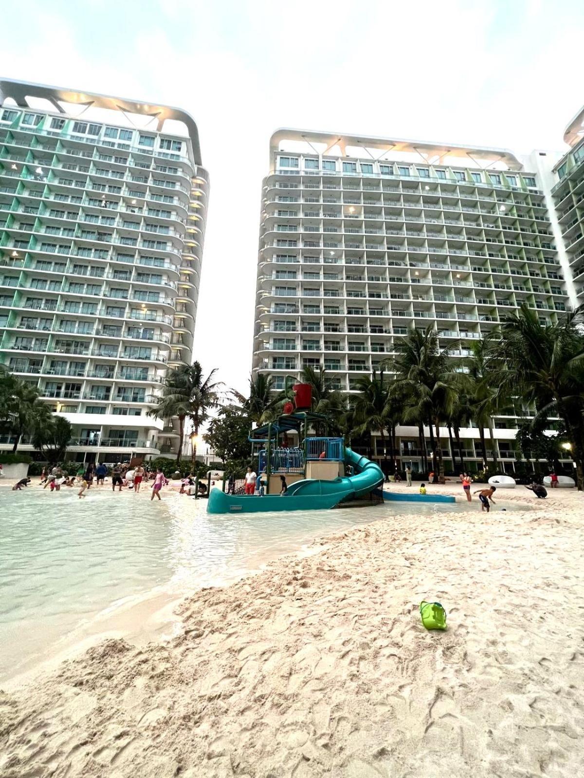 The Bahamas And Maldives At Azure Residences Near Airport Apartment