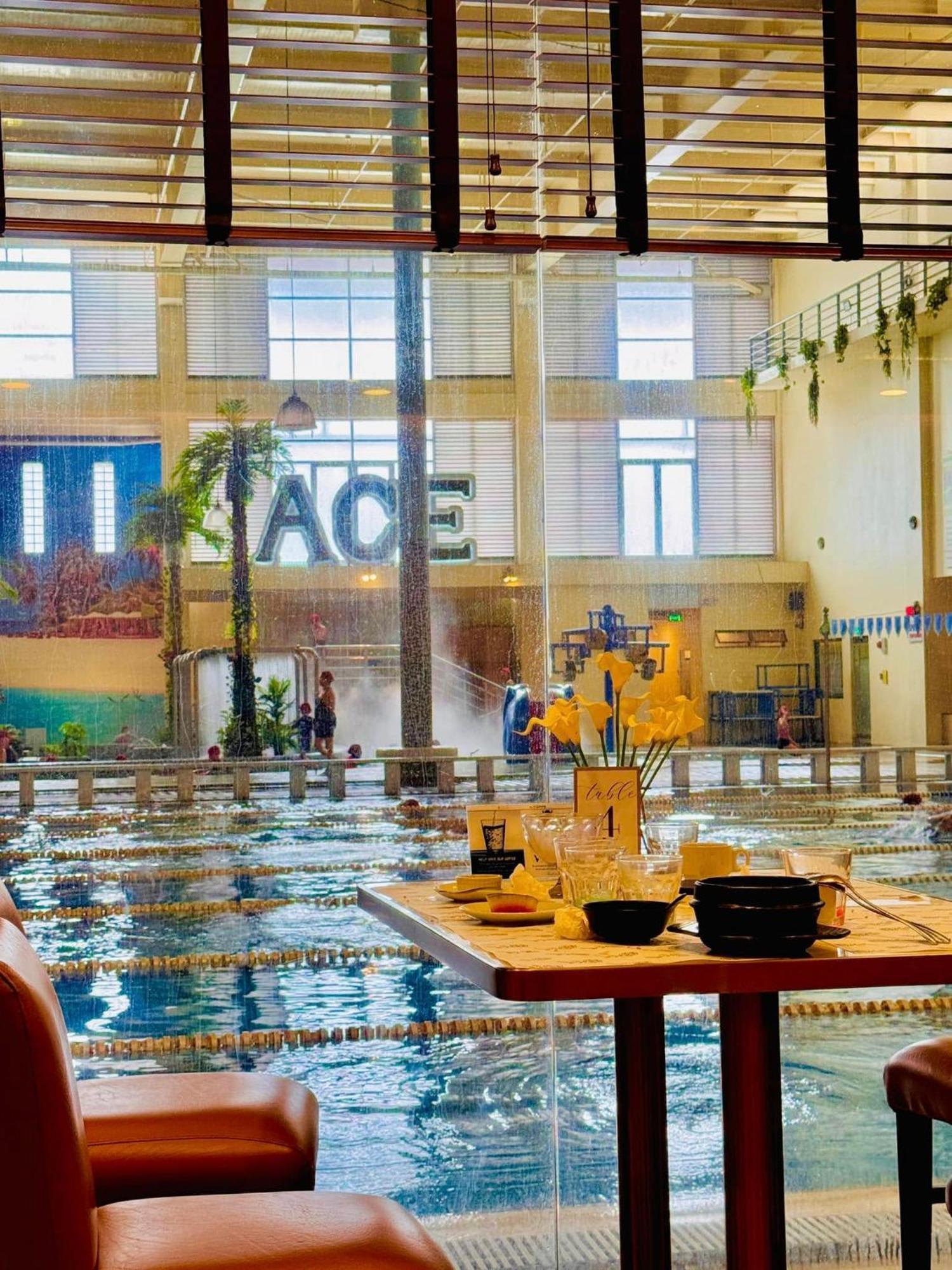 Budget At Ace By The Famous Indoor Water *