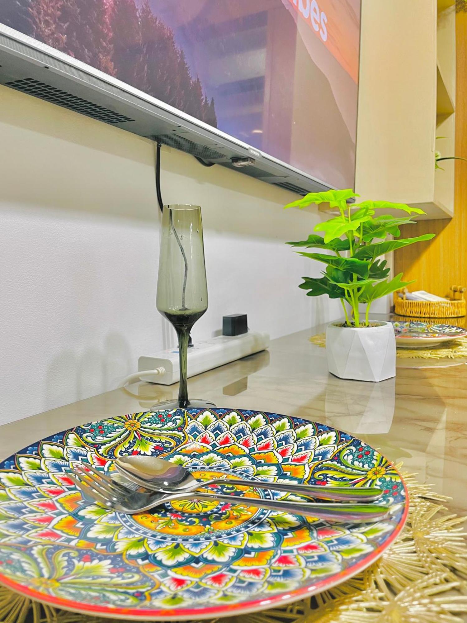 Cozy Staycation Near Naia And Moa By Aiza Apartment