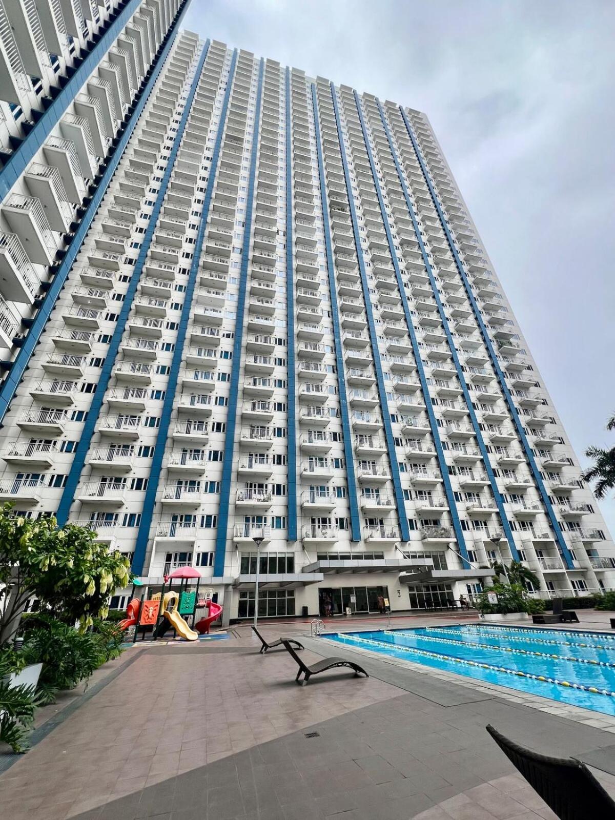 In Mandaluyong Near Bgc *