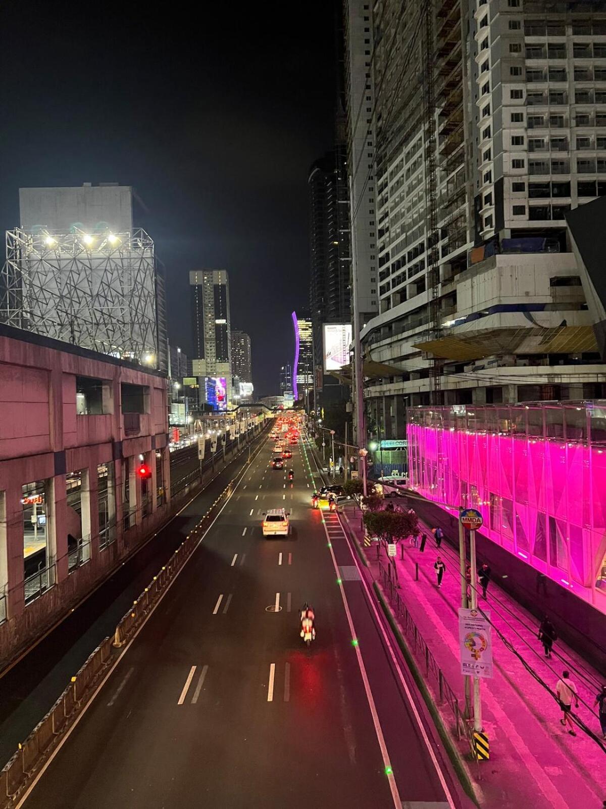 In Mandaluyong Near Bgc Apartment