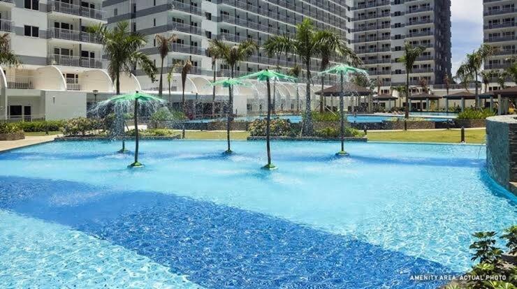 Lush 2br 98sqm Moa 200mbps Netflix Xbox Printer Manila