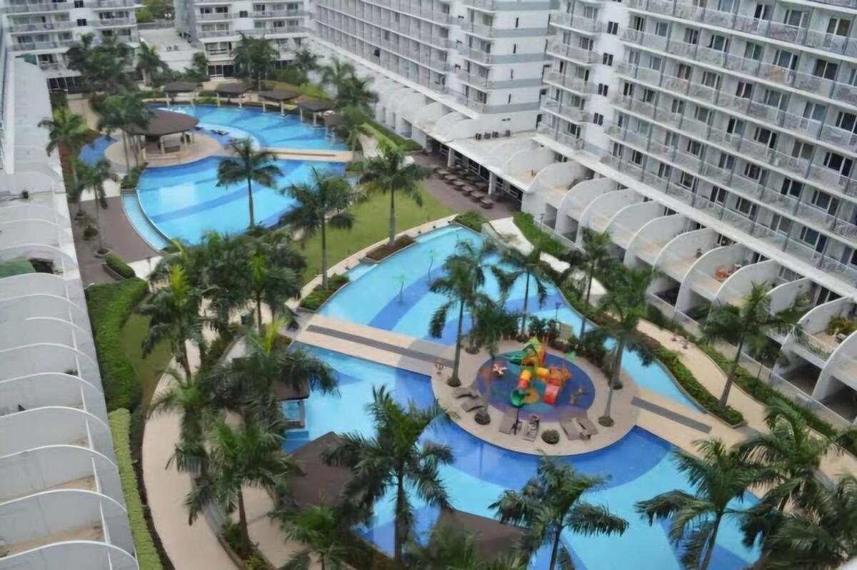 Lush 2br 98sqm Moa 200mbps Netflix Xbox Printer Manila