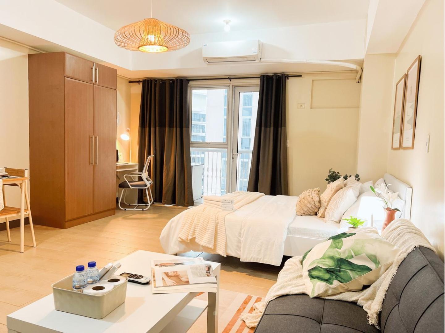 Cozy Bgc Condo, Venice Grand Canal #vlrtc18e Holiday home *