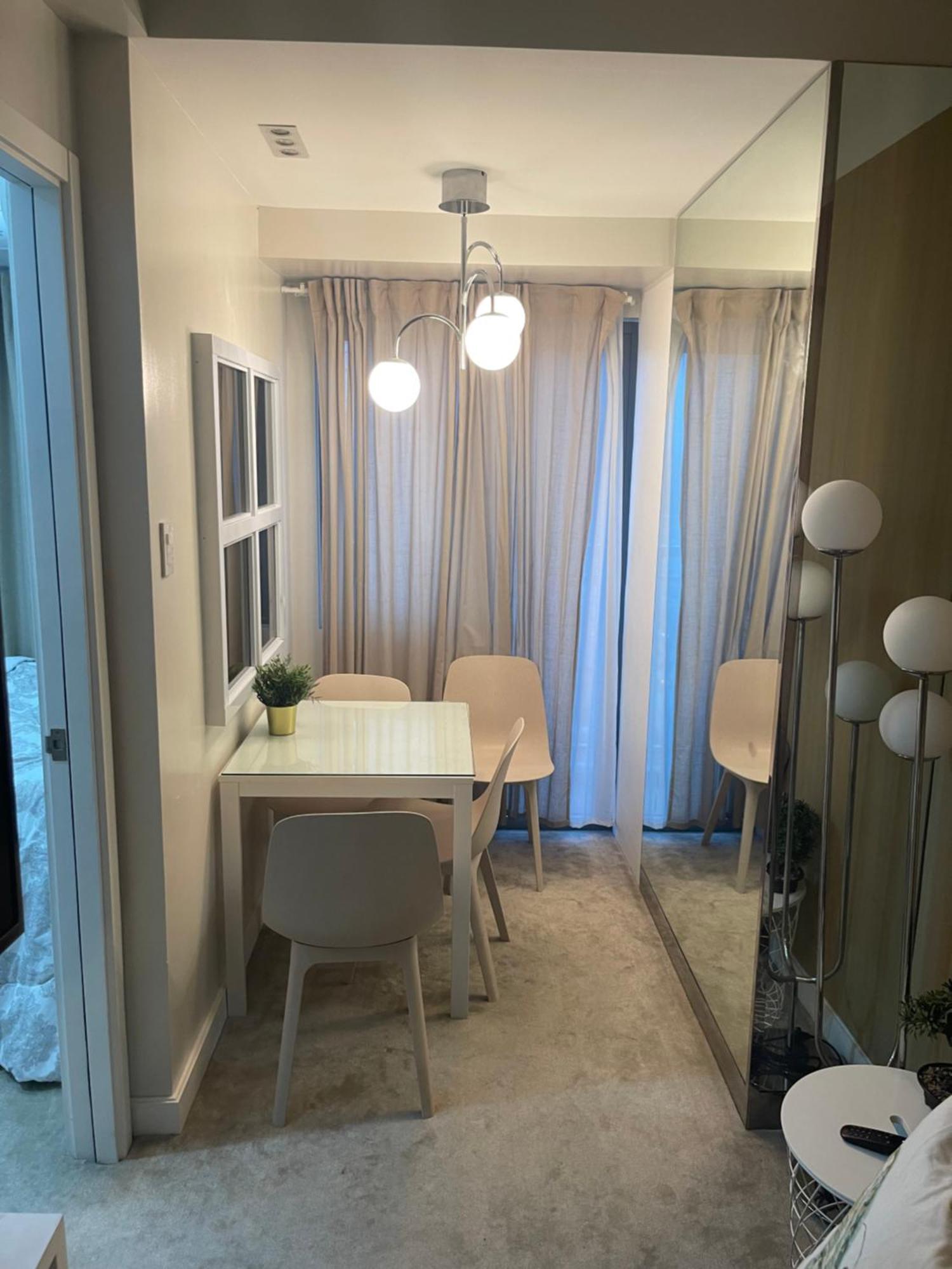Fame Residences Tower 1 Unit 3706 *