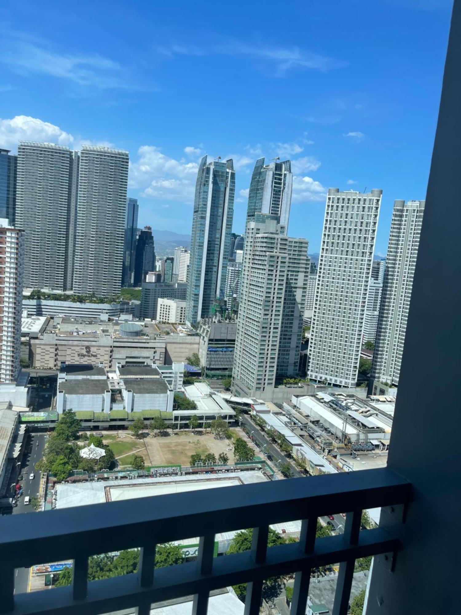Fame Residences Tower 1 Unit 3706 Manila