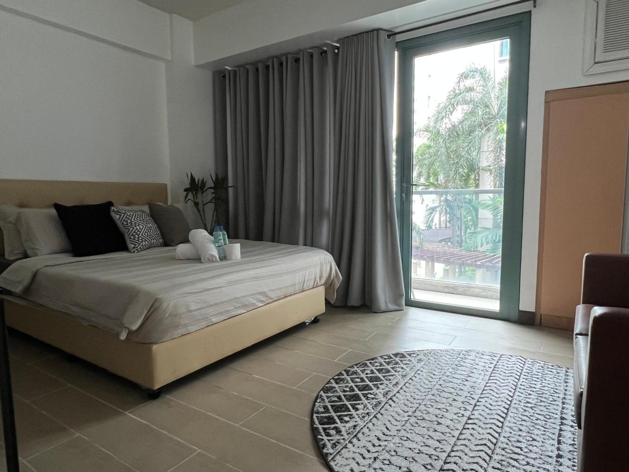 Two Palm Tree By Trisha Manila