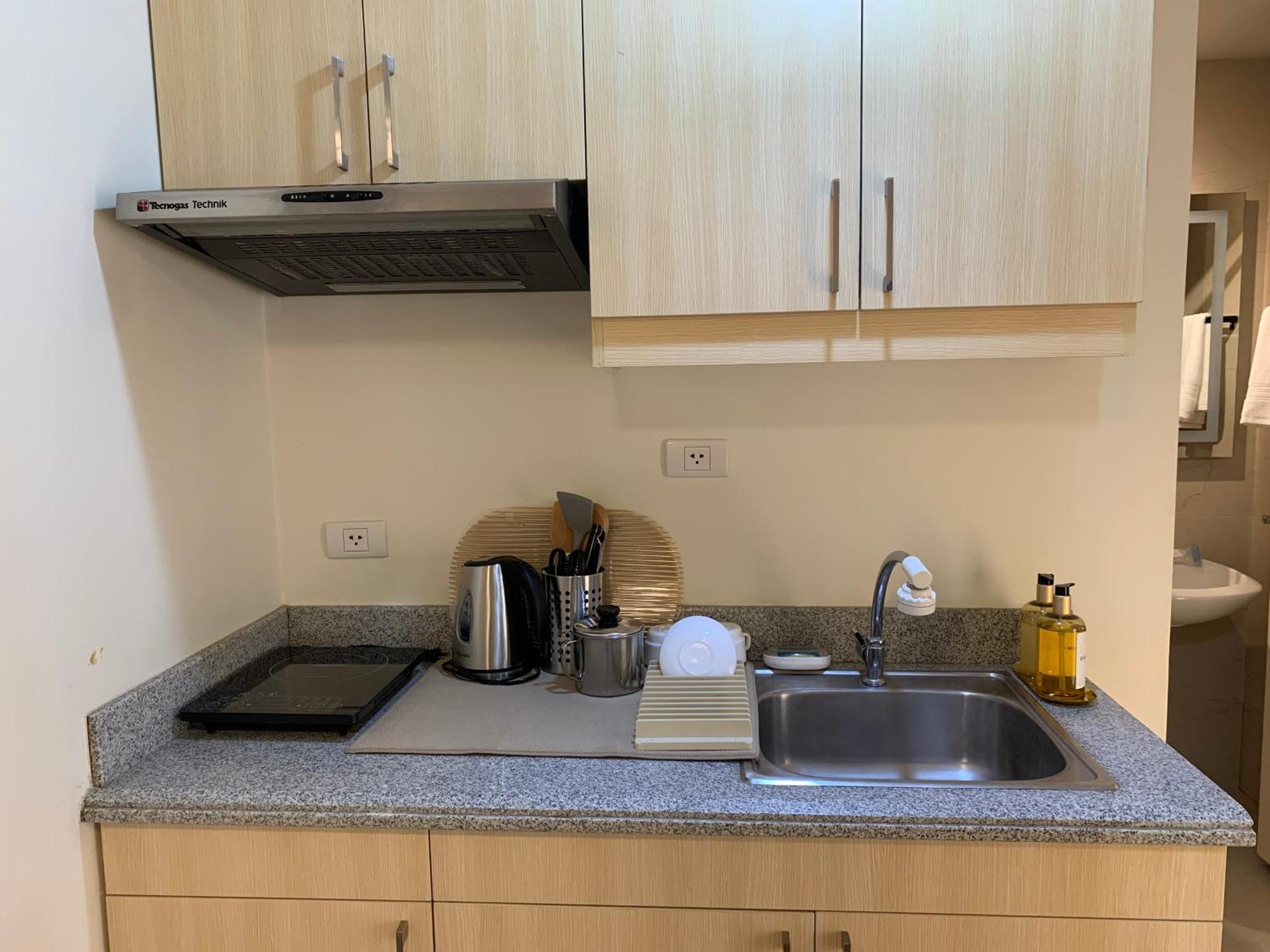 Casa Royale Affordable Near Bgc Ortigas Center Cbd Apartment