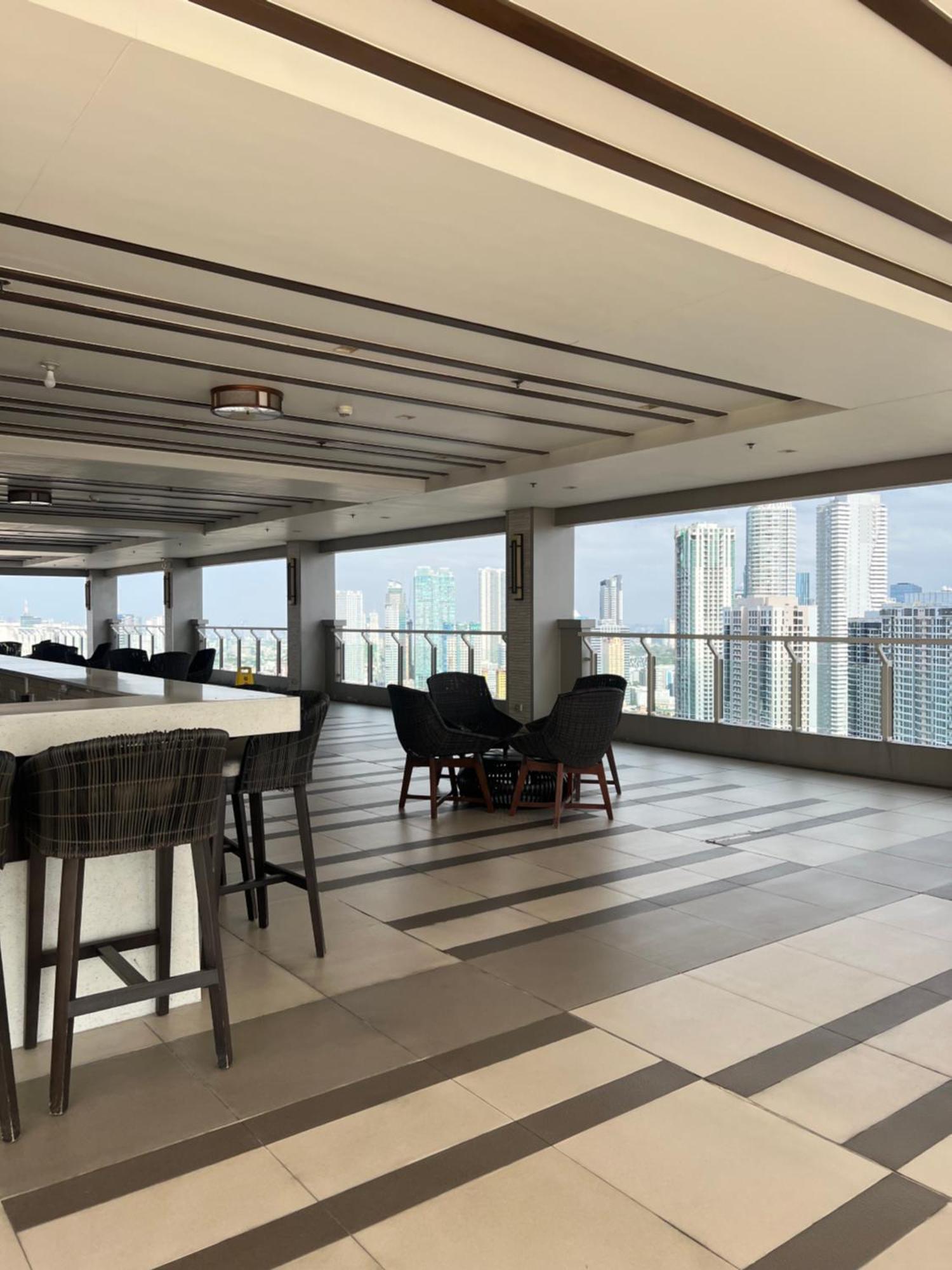 Casa Royale Affordable Near Bgc Ortigas Center Cbd