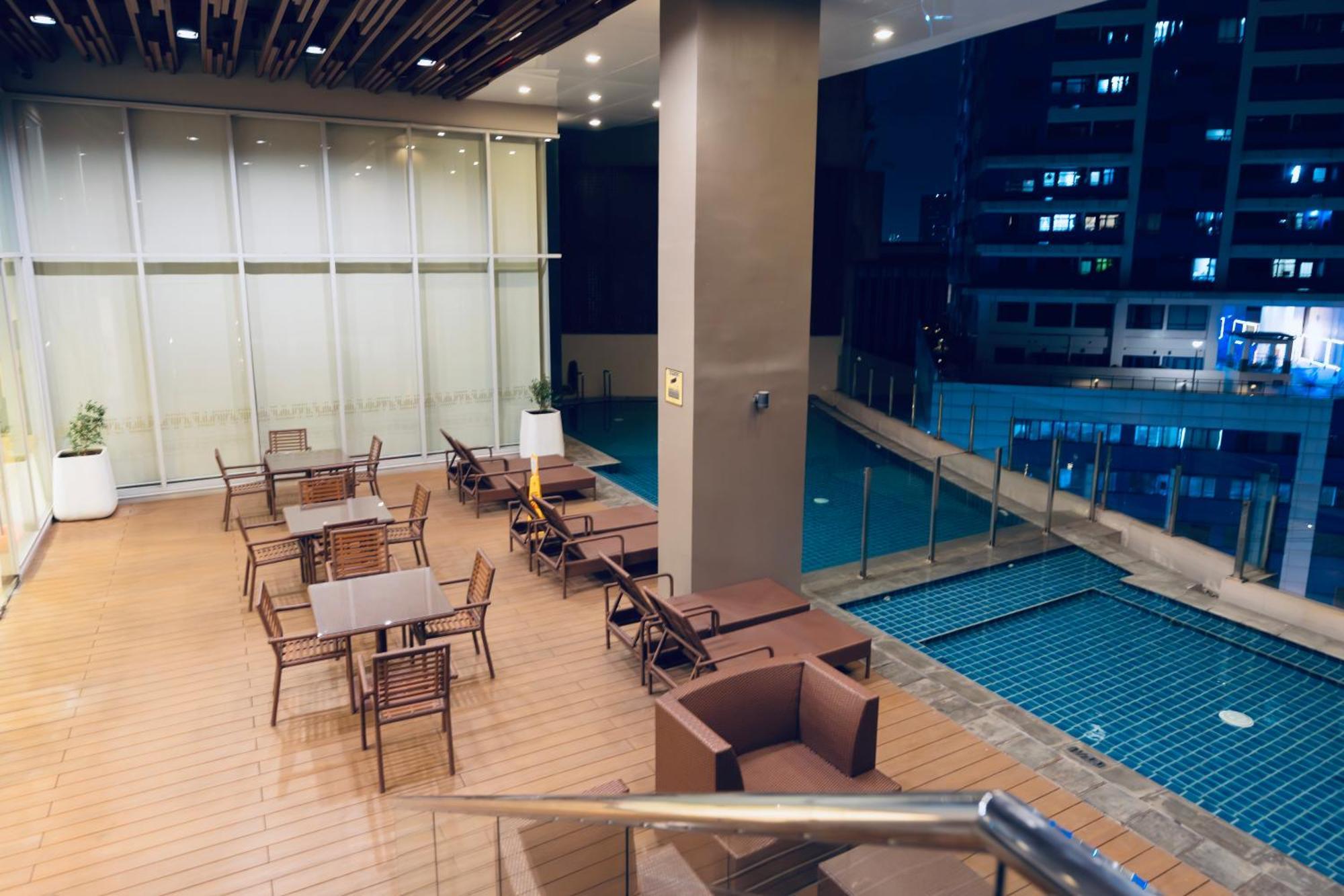 Cozy Flat At Makati S Coolest St Manila