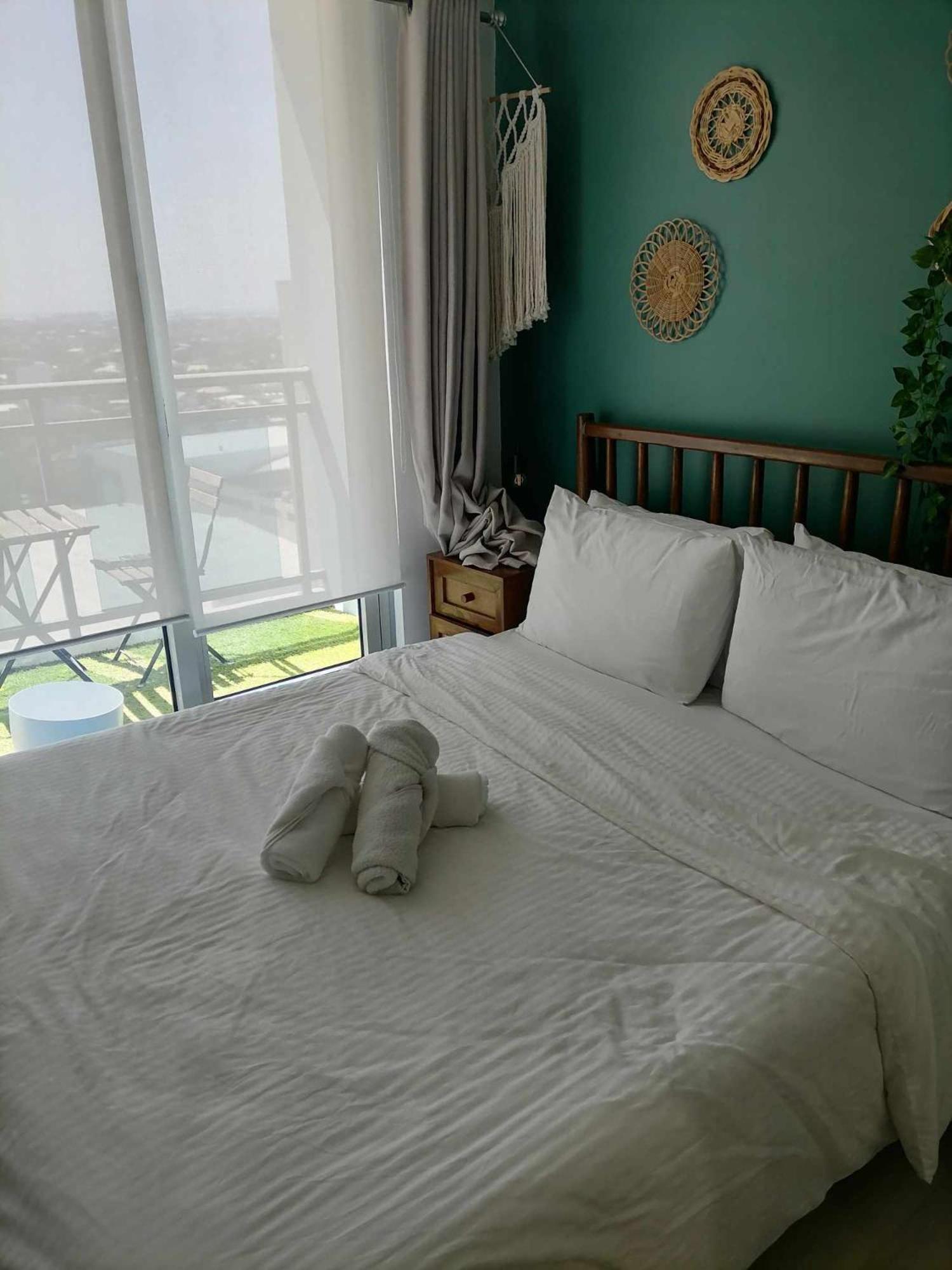 Apartment Luxury 1bedroom Unit Near Airport - Azure Residences