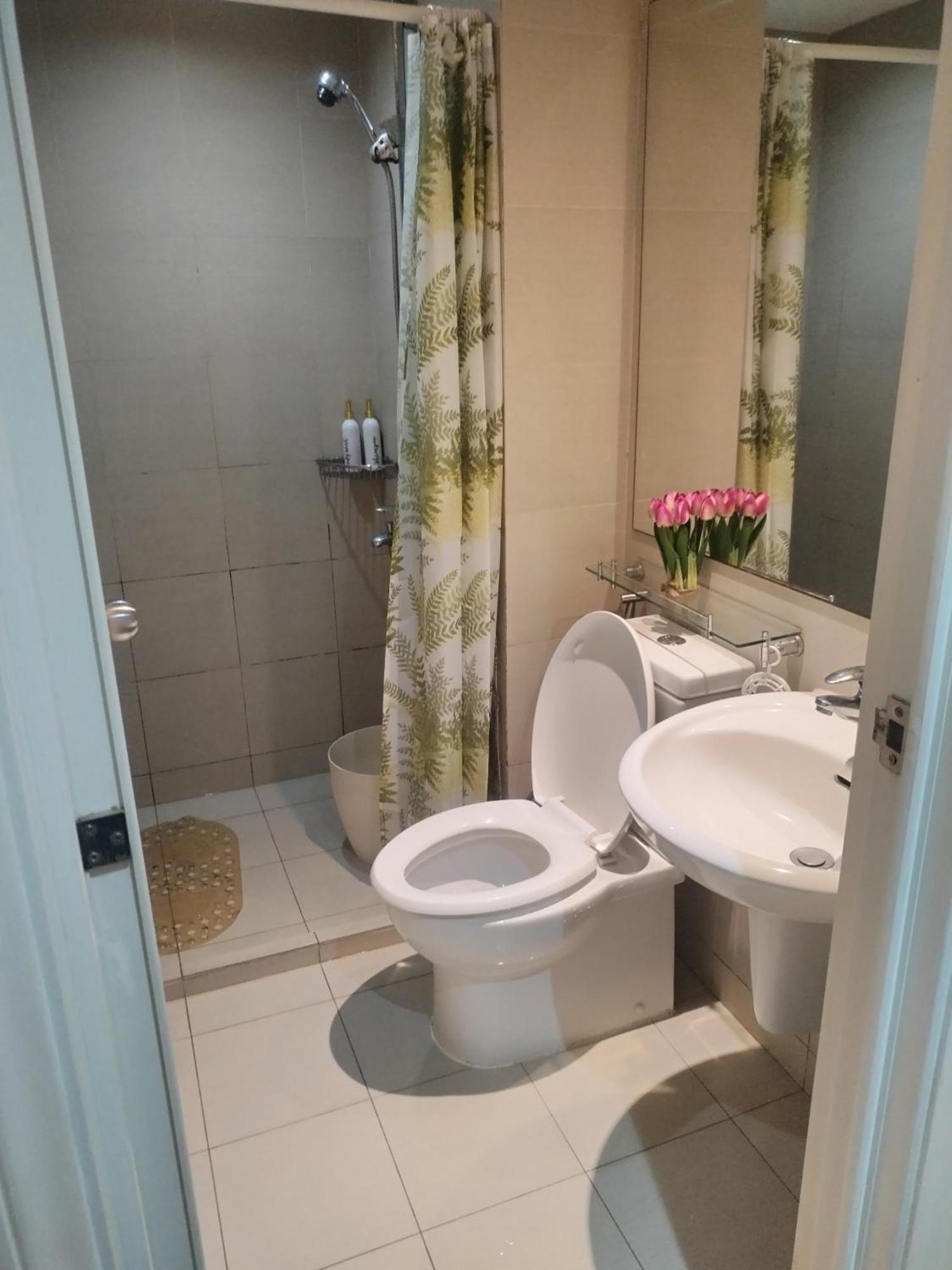 Santorini 1bedroom View Guest house Paranaque City