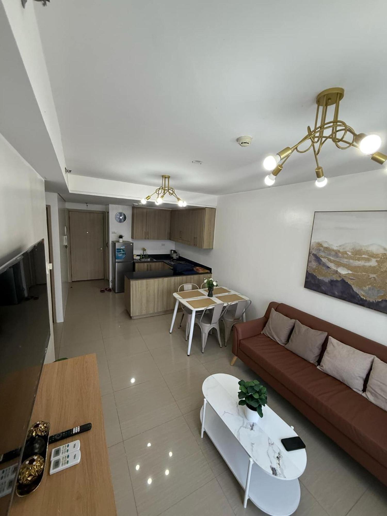 Apartment Spacious 2br At Moa Manila