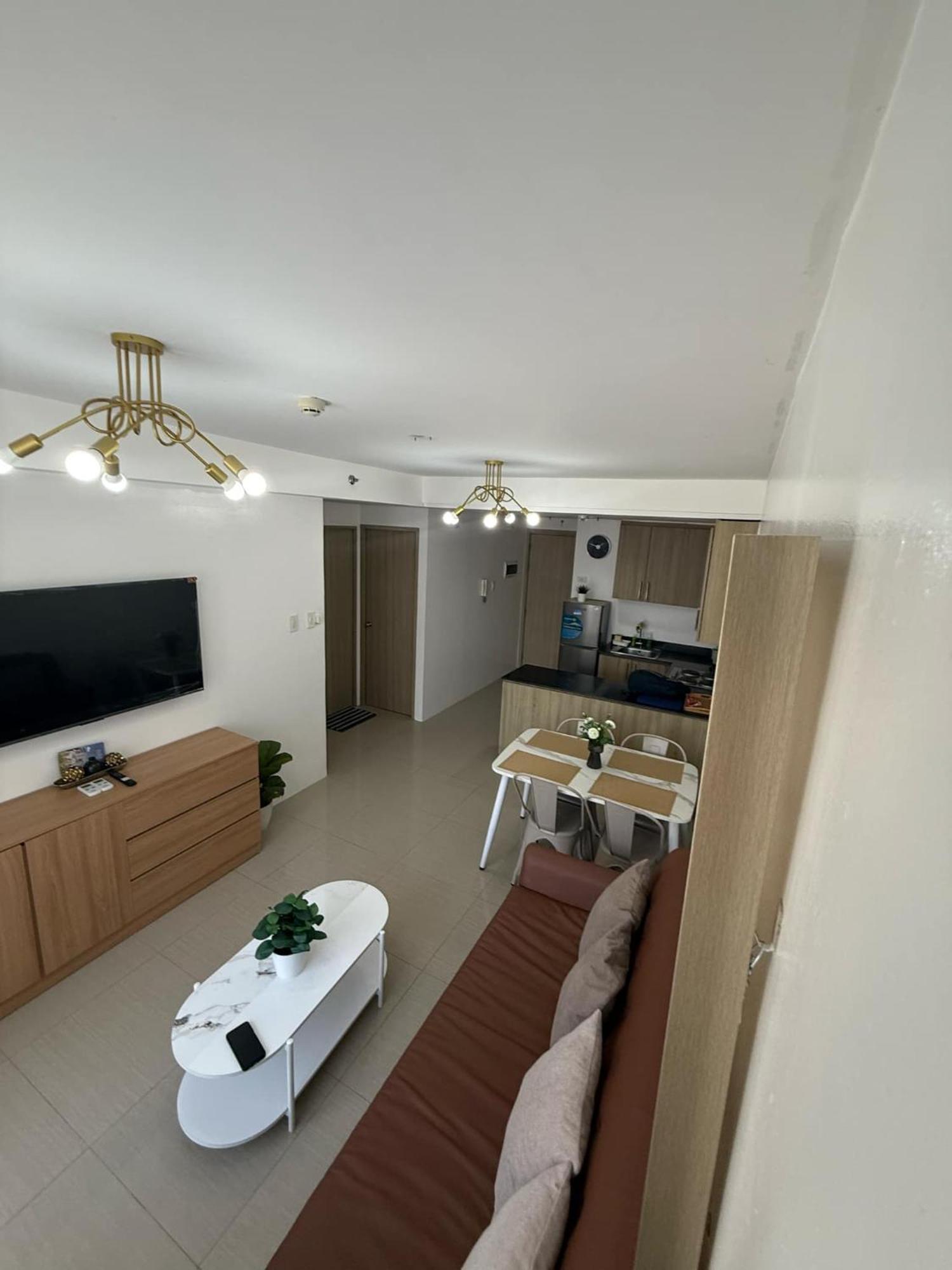 Apartment Spacious 2br At Moa Manila