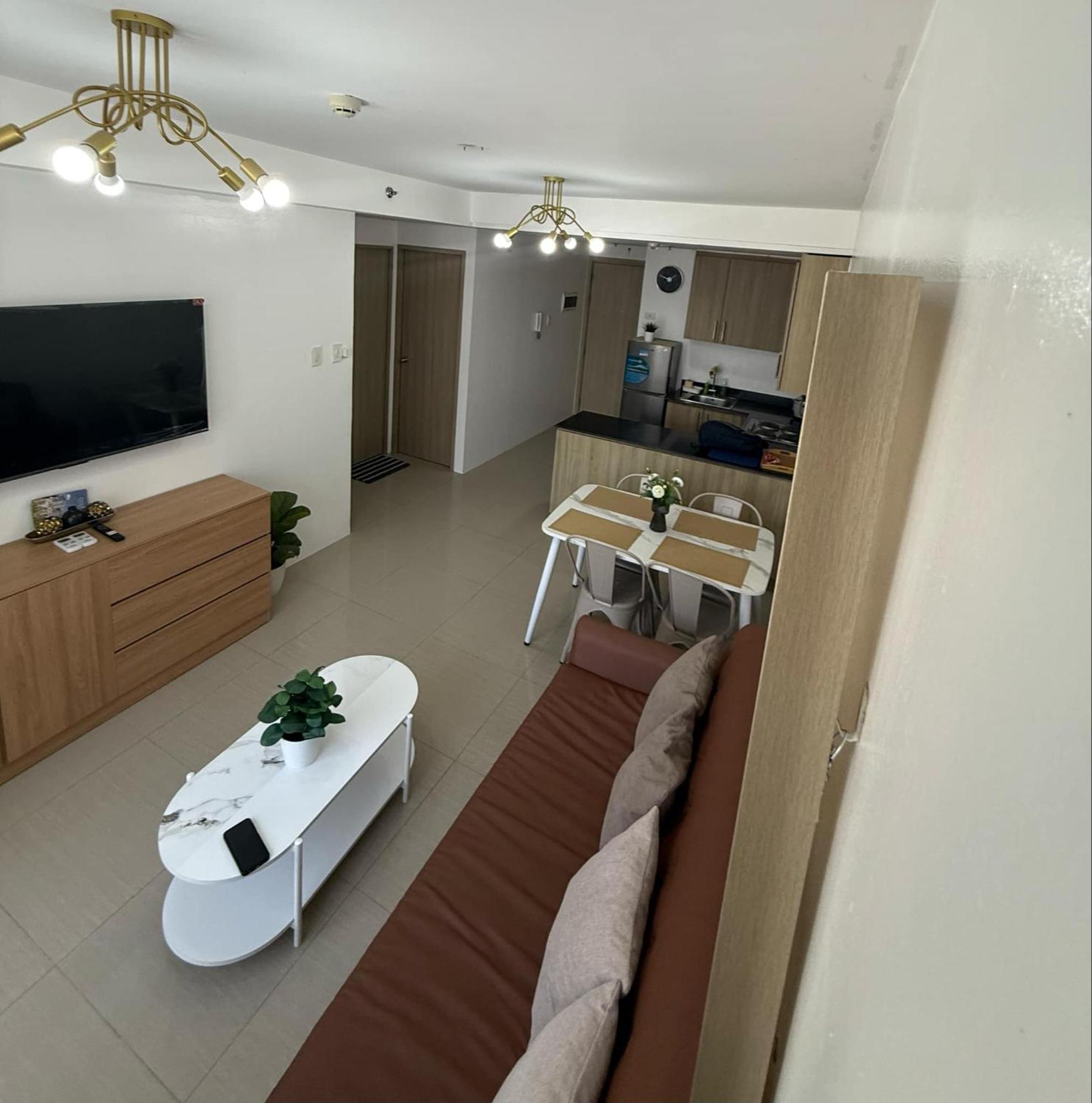 Spacious 2br At Moa * Manila