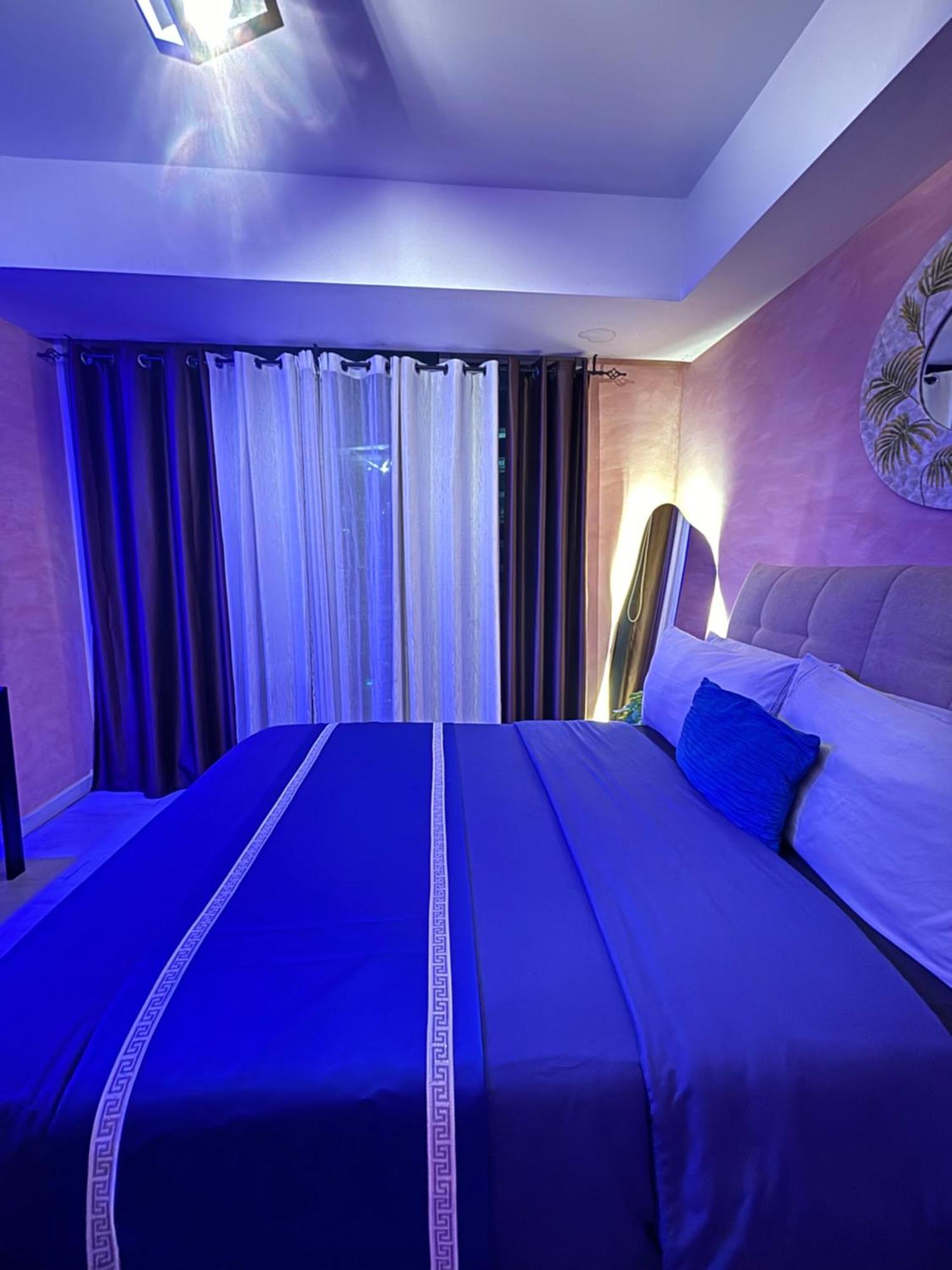 Aparthotel Azure Urban Residences - Staycationary Miami 1710 Paranaque City