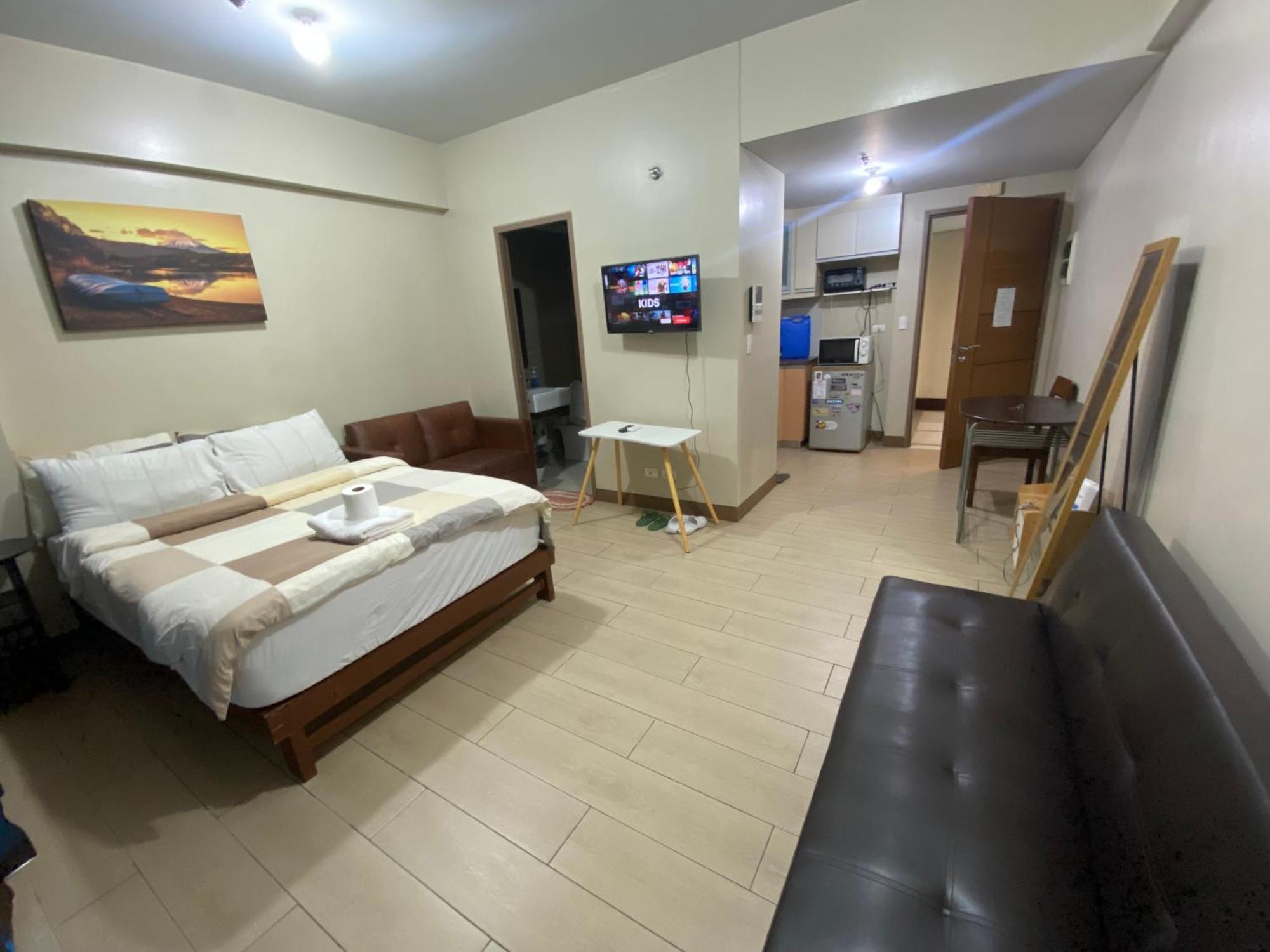 Aparthotel Two Palm Tree Condotel By Kath Manila