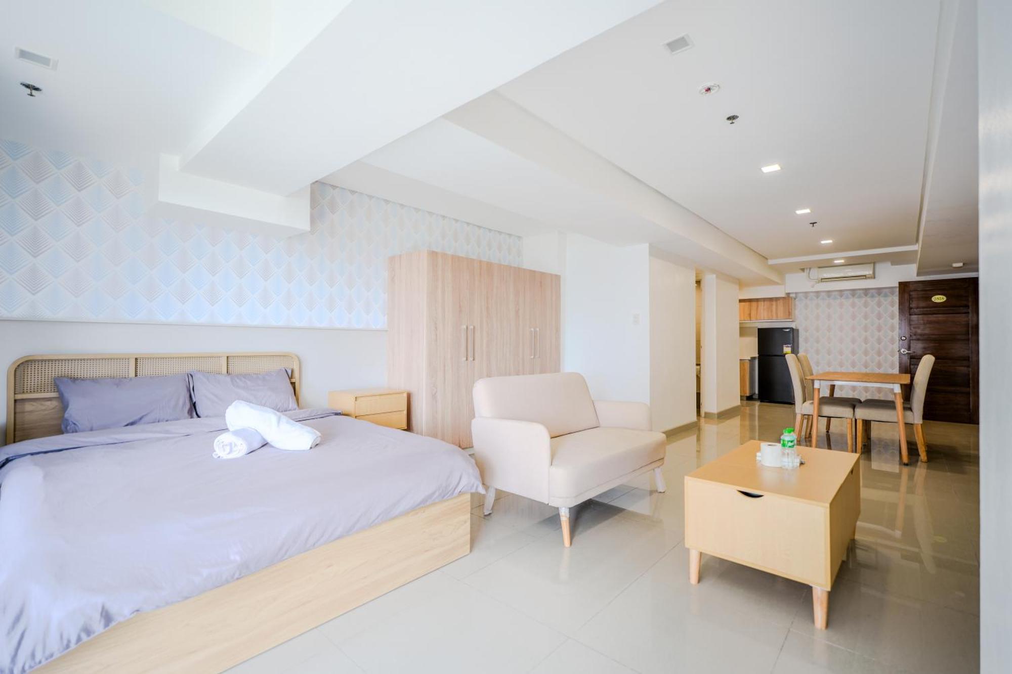 Sapphire Seaview Park Near Okada, Solaire, Moa, Naia Airport Aparthotel