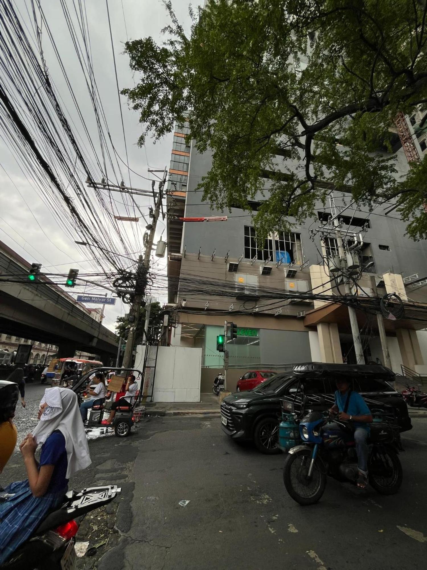 Aparthotel Lil Max Staycation Manila