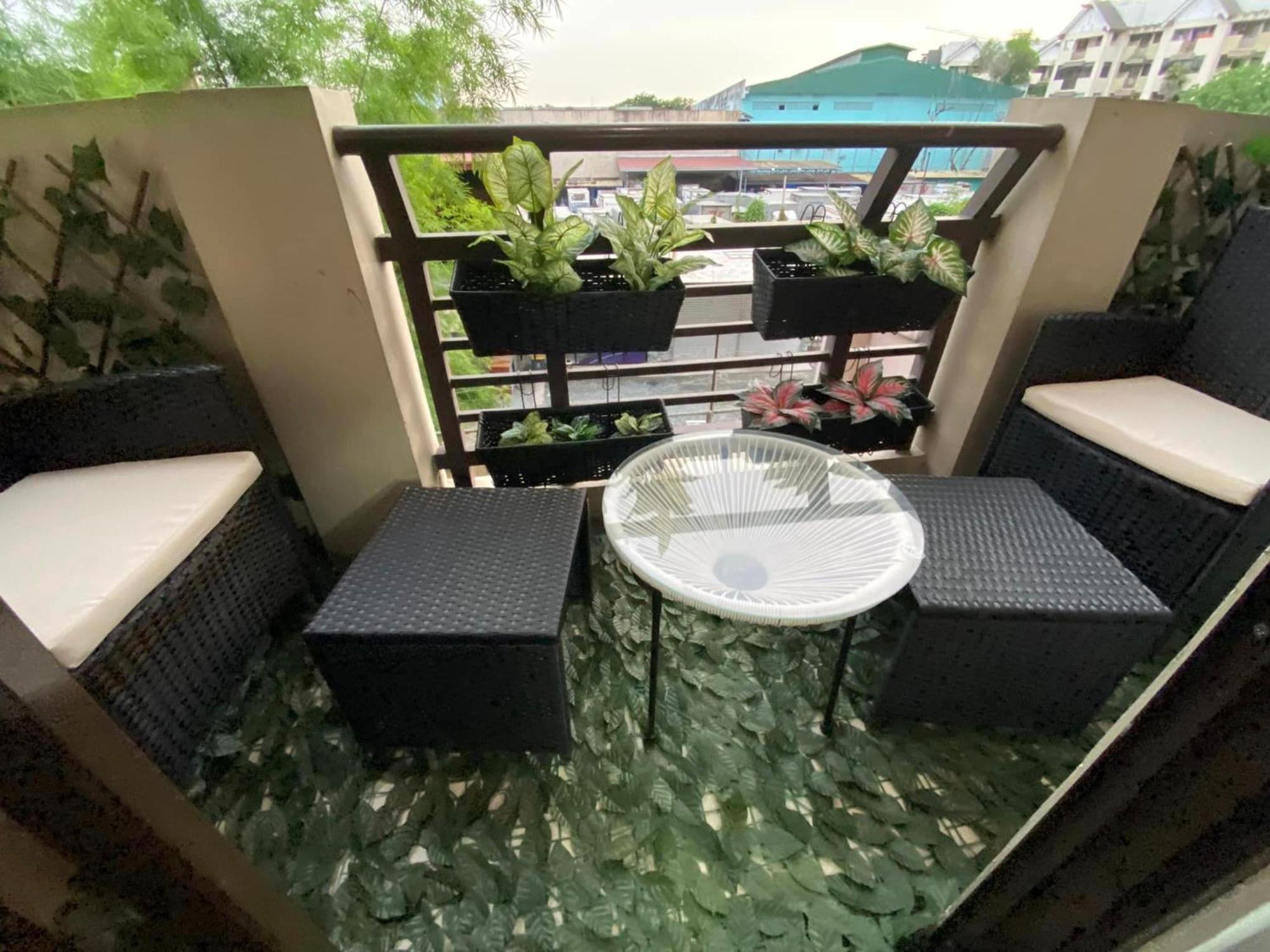 East Raya Gardens Pasig Near Ortigas Bgc Eastwood * Manila
