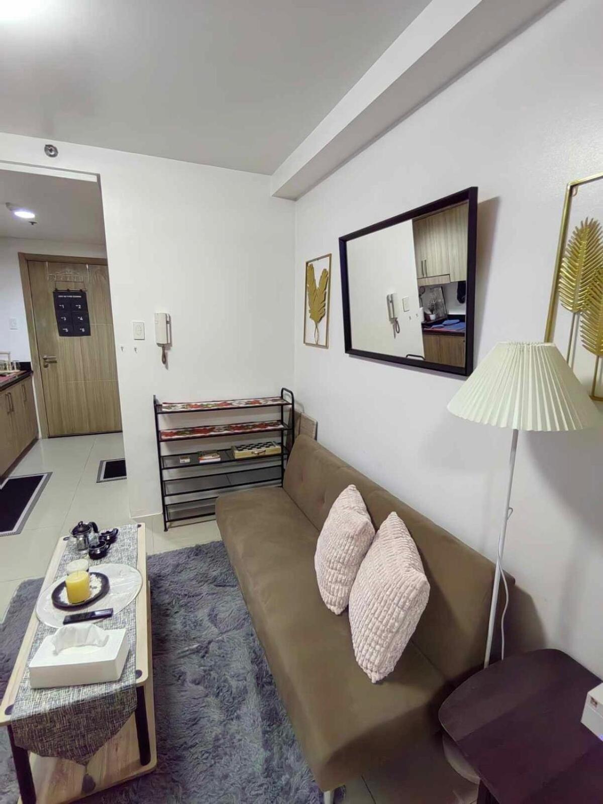 Mall Of Asia's Staycation Apartment Manila