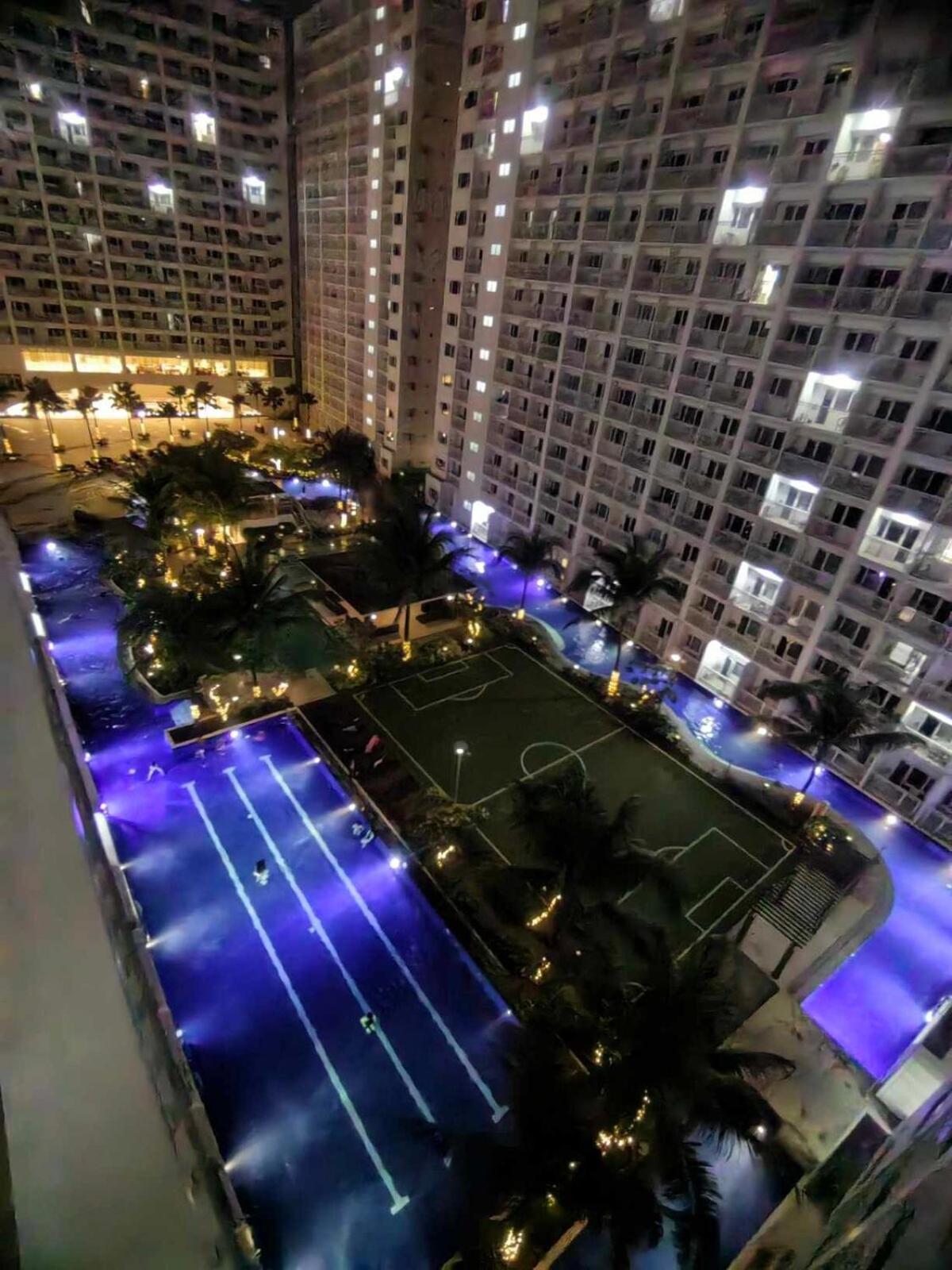 Apartment Mall Of Asia's Staycation *