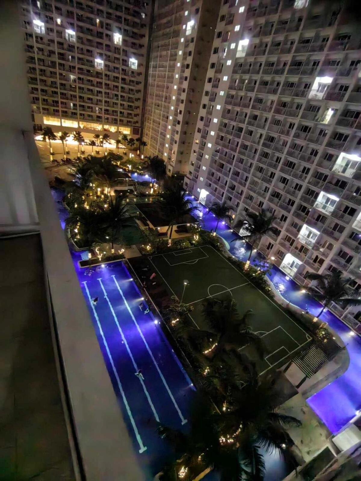 Apartment Mall Of Asia's Staycation Manila