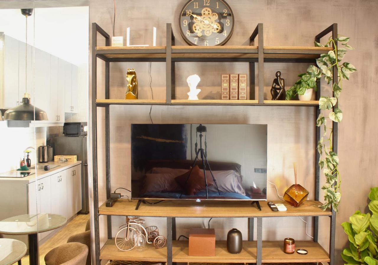 The Brass Burrow, Bel Air Soho *