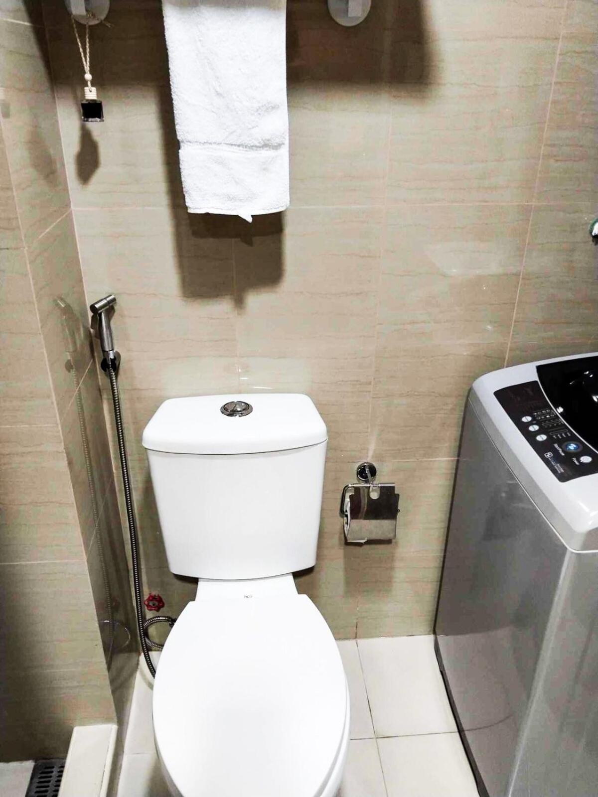 Crizzy's Hub Gabrielle At Shore Residences Manila