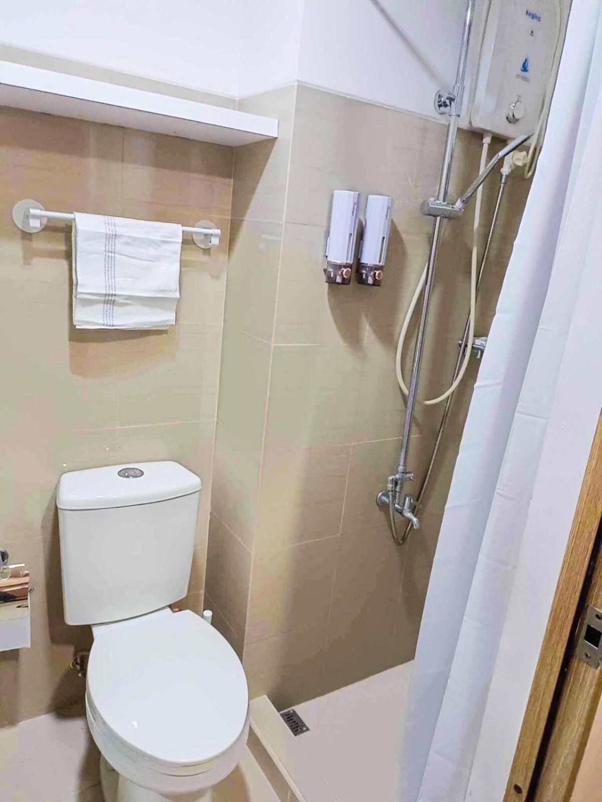 Apartment Crizzy's Hub Sariel At Shore Residences Manila
