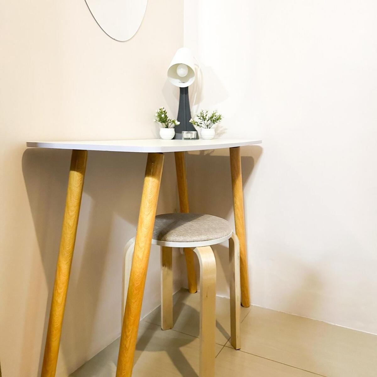 Apartment Crizzy's Hub Sariel At Shore Residences Manila