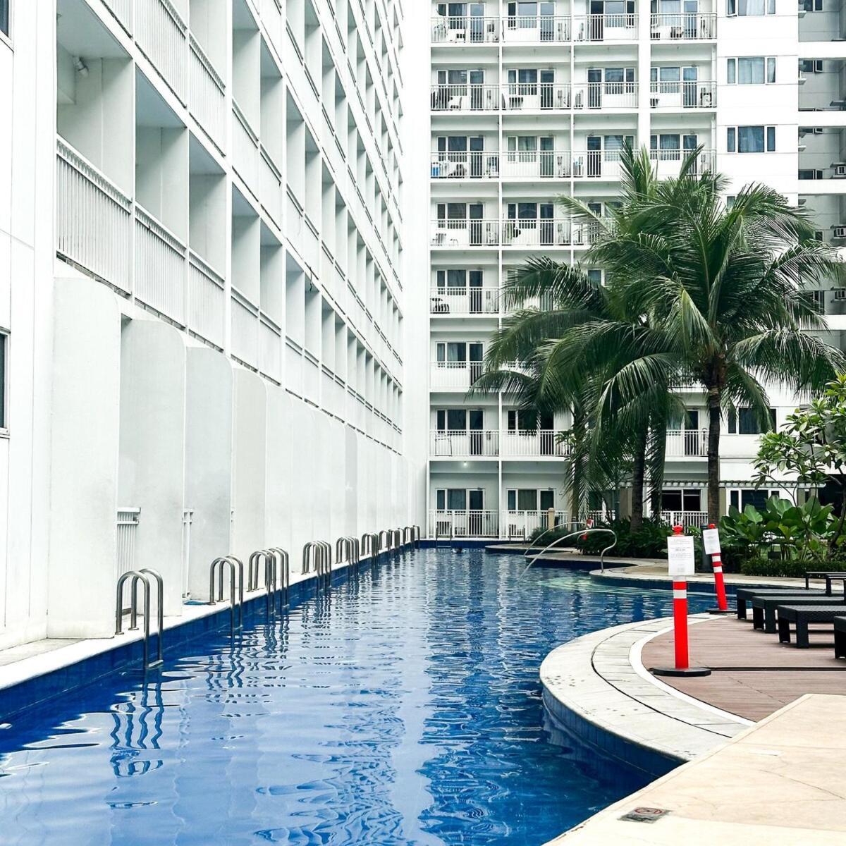 Crizzy's Hub Sariel At Shore Residences Apartment