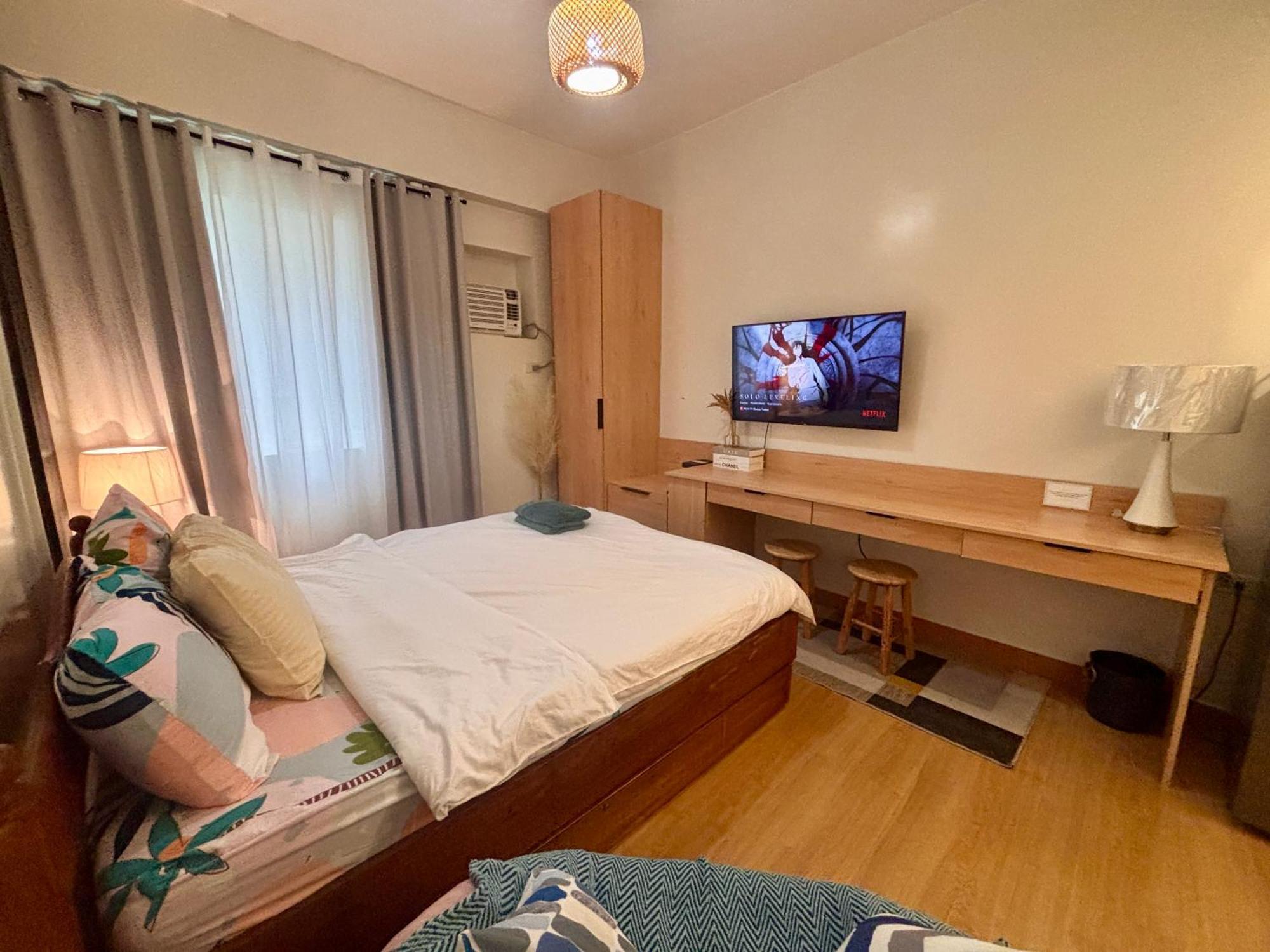 Cozy Near Mall Sm Fairview Trees Residences Quezon Manila