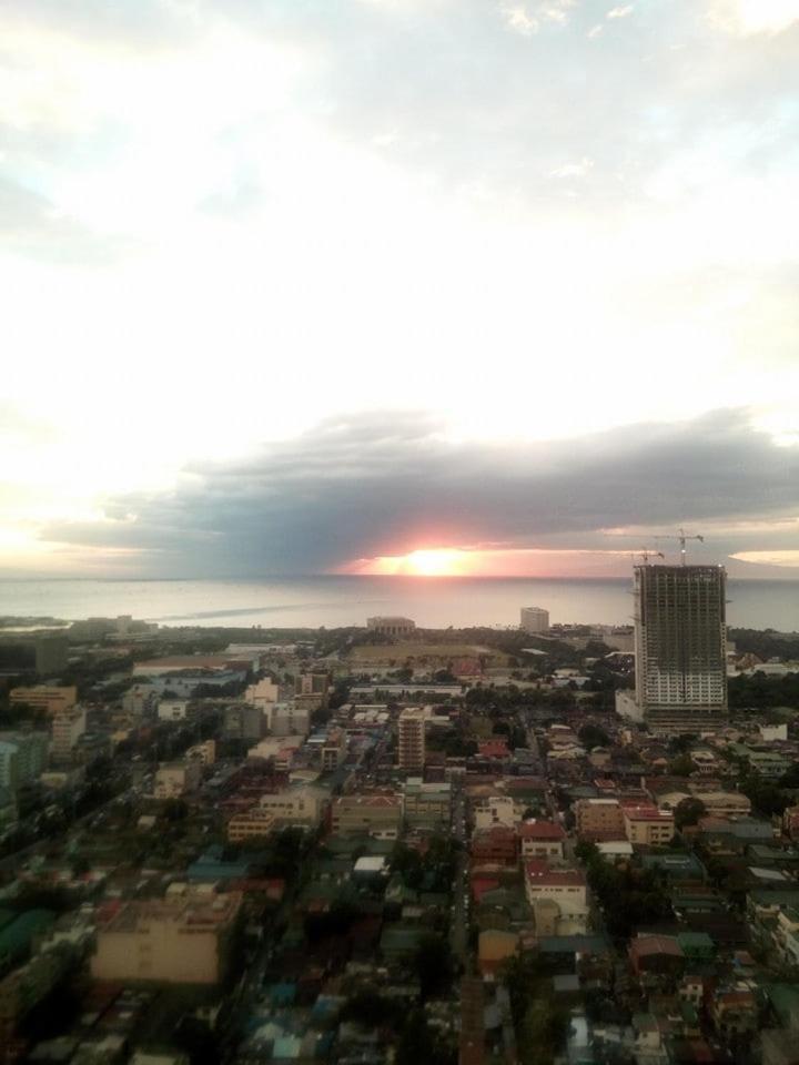 Millionaire Bay Sunset Penthouse Views