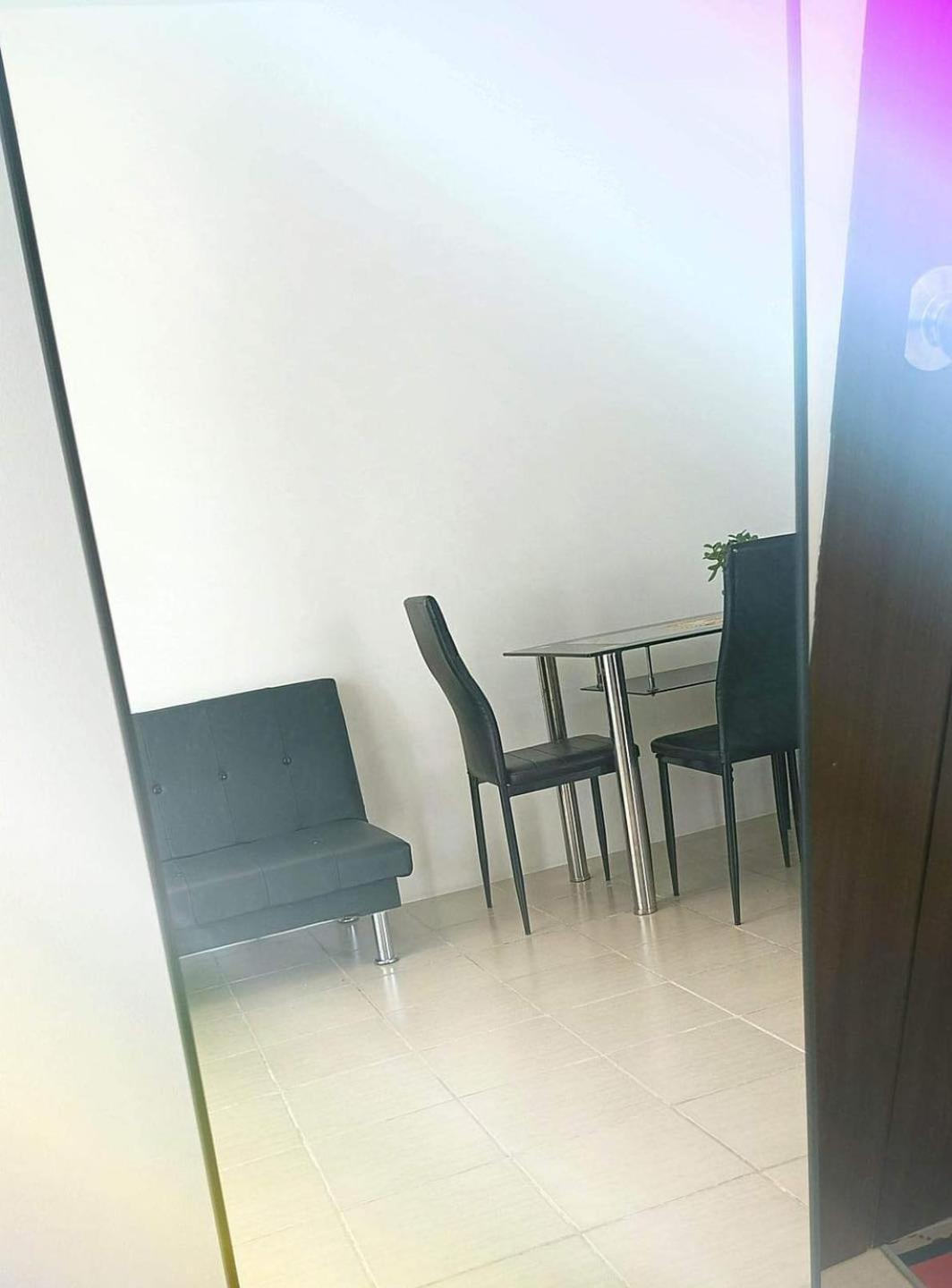 Aparthotel 2br Pioneer Woodland Boni,mandaluyong Connected To Boni Mrt Station *