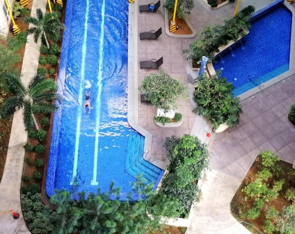 Aparthotel 2br Pioneer Woodland Boni,mandaluyong Connected To Boni Mrt Station Manila