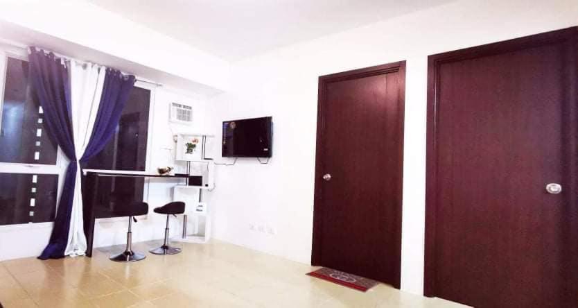 Aparthotel 2br Pioneer Woodland Boni,mandaluyong Connected To Boni Mrt Station Manila