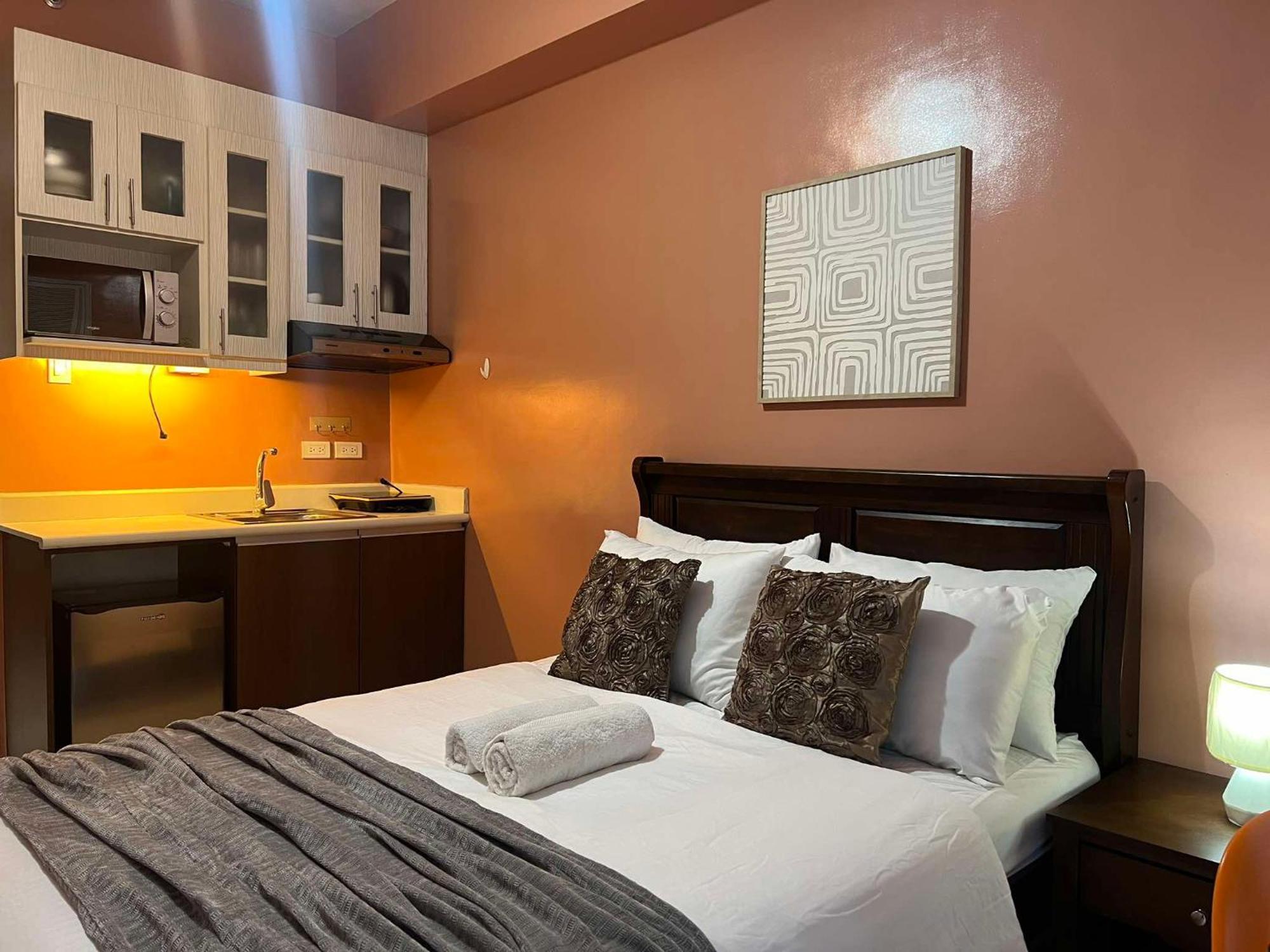 Grand Riviera Suites Studio By Mrsayla * Manila