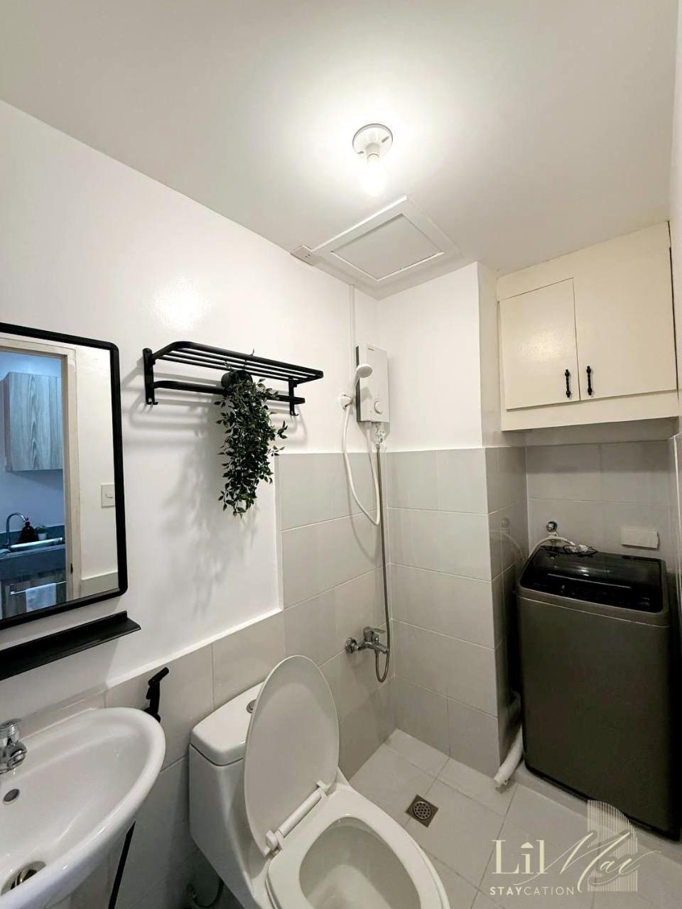 Lil Max Staycation Aparthotel Manila