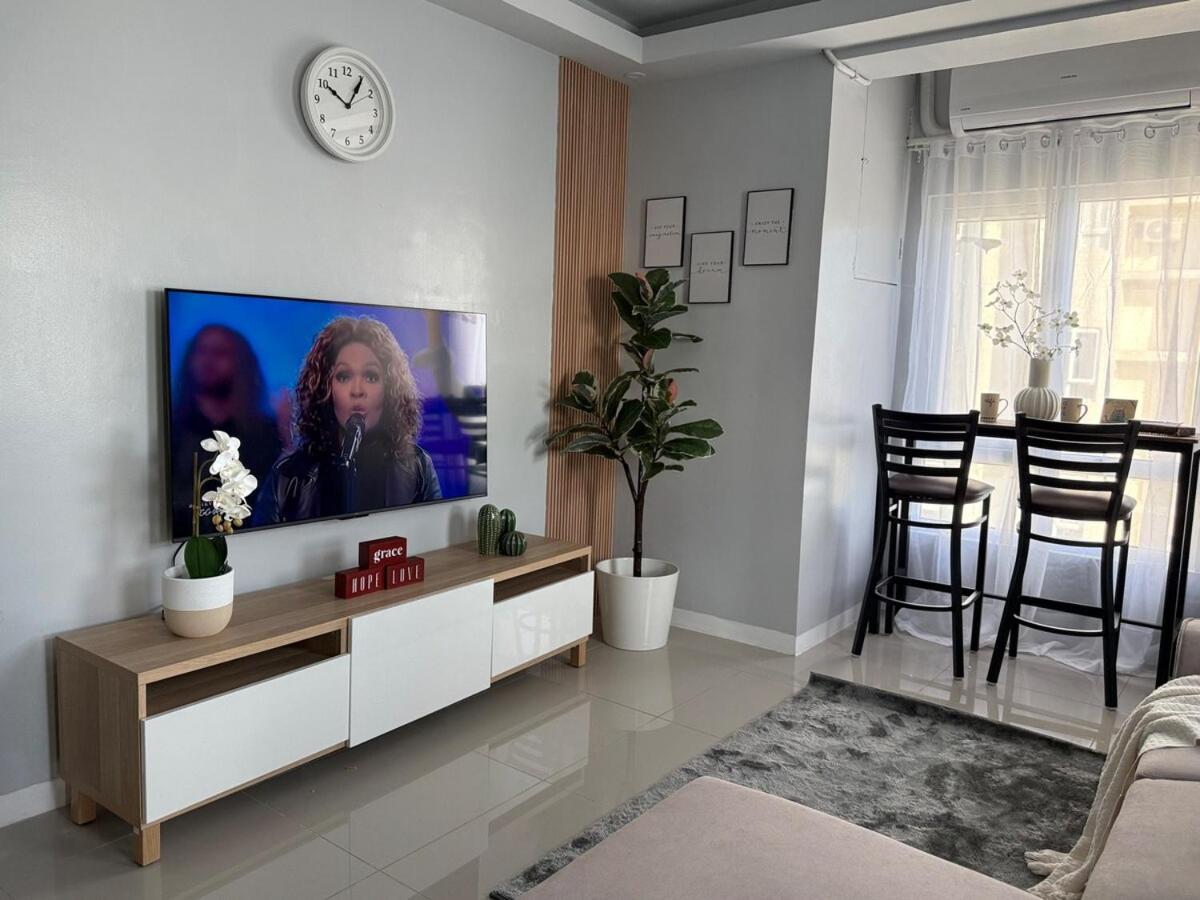 Apartment Urban Oasis With Skyline View Cylos Place Victoria Sports Tower Manila