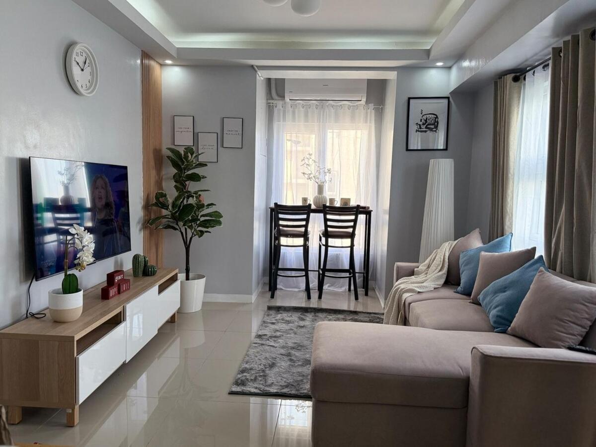 Urban Oasis With Skyline View Cylos Place Victoria Sports Tower * Manila