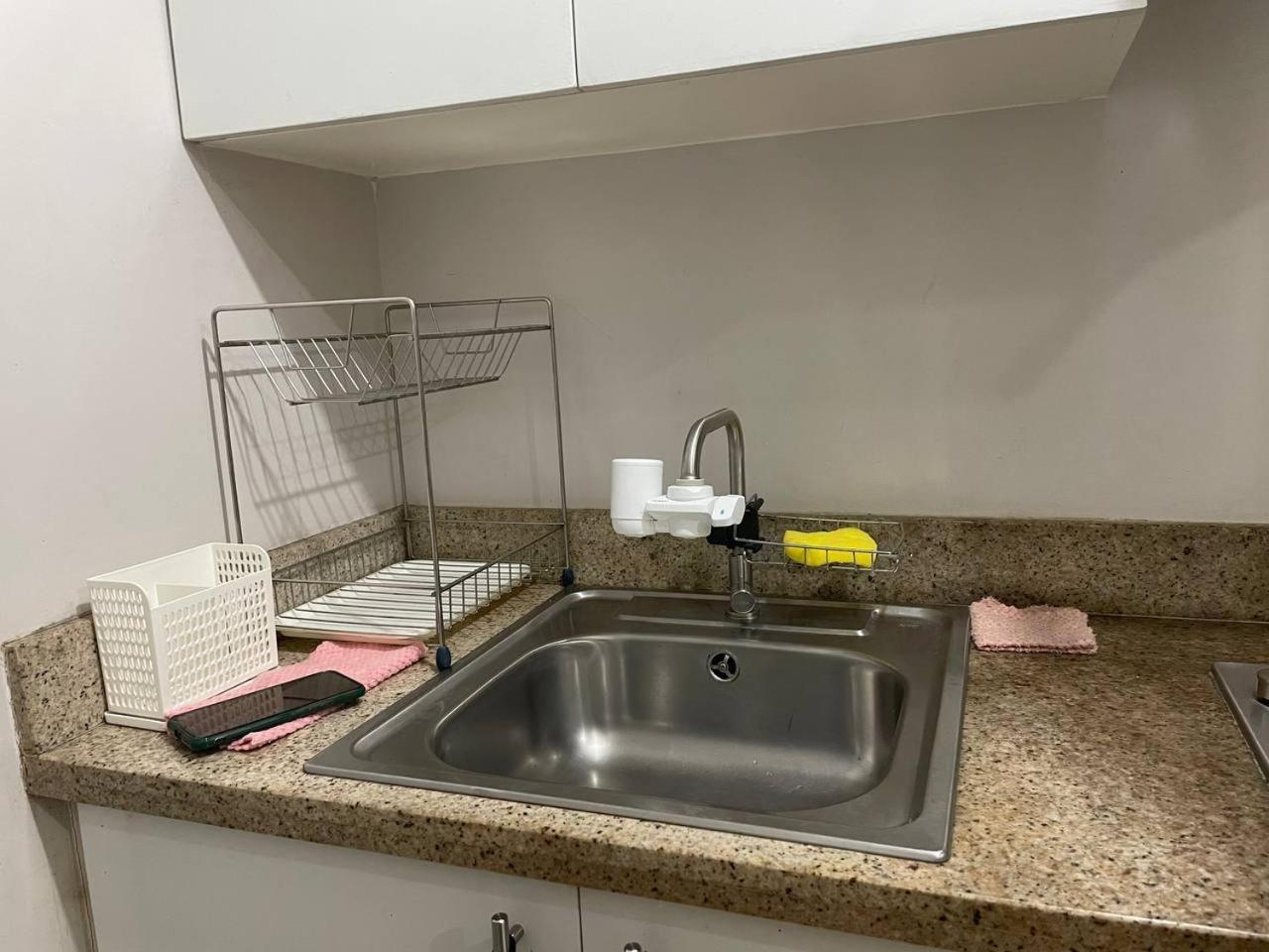 Aparthotel Fern At Grass Residences Starry Staycation Manila