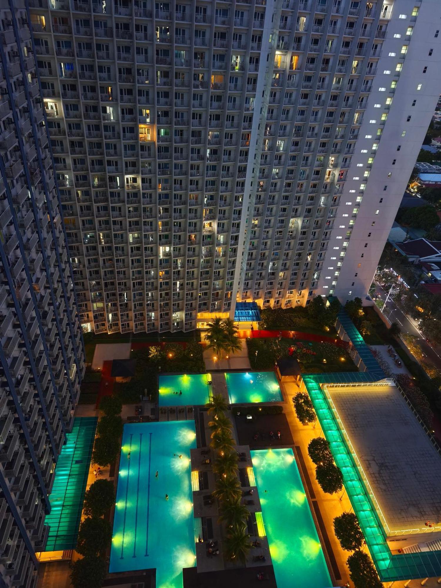 Staycation Condo-sm Jazz