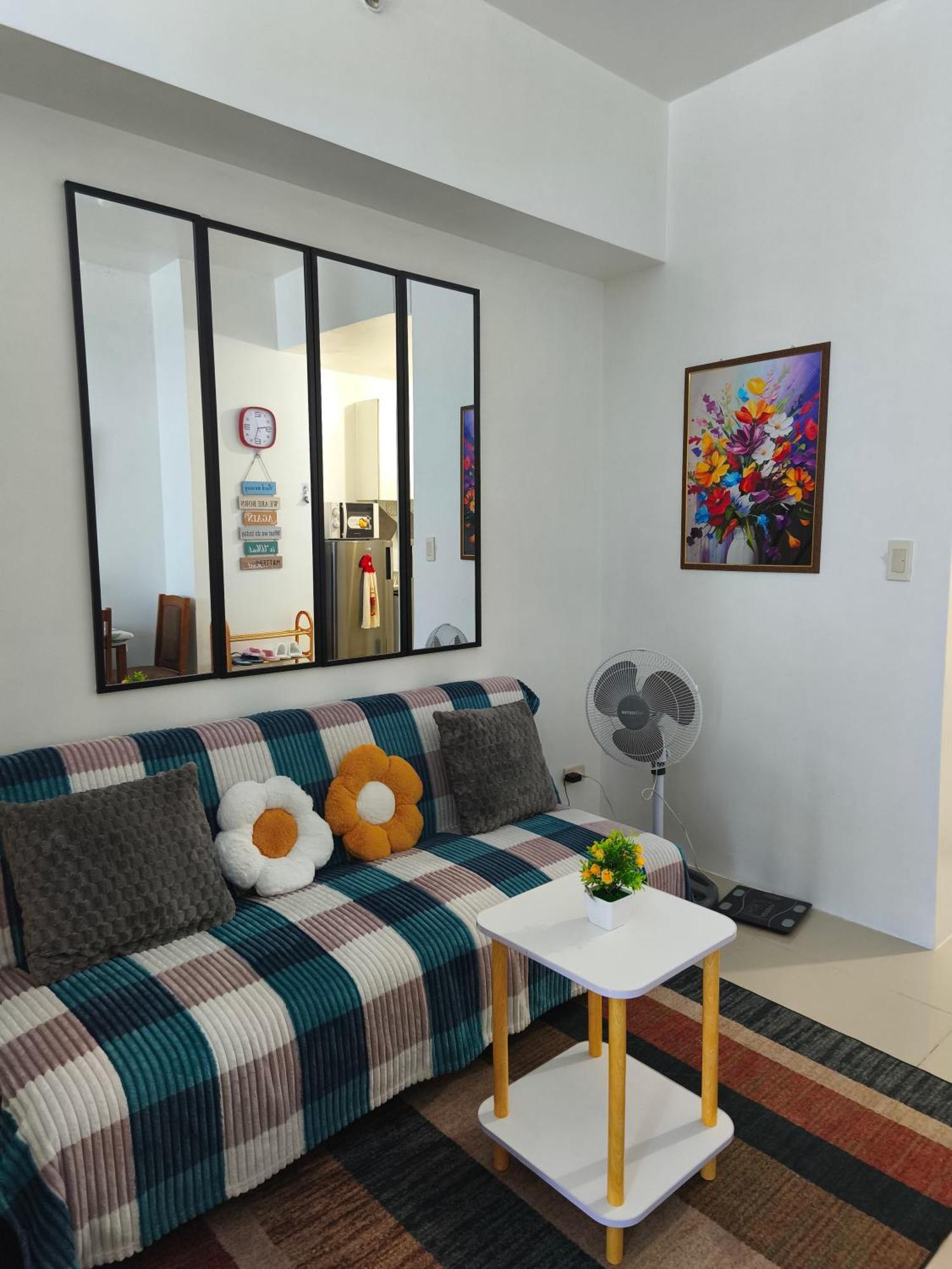 Staycation Condo-sm Jazz Apartment *
