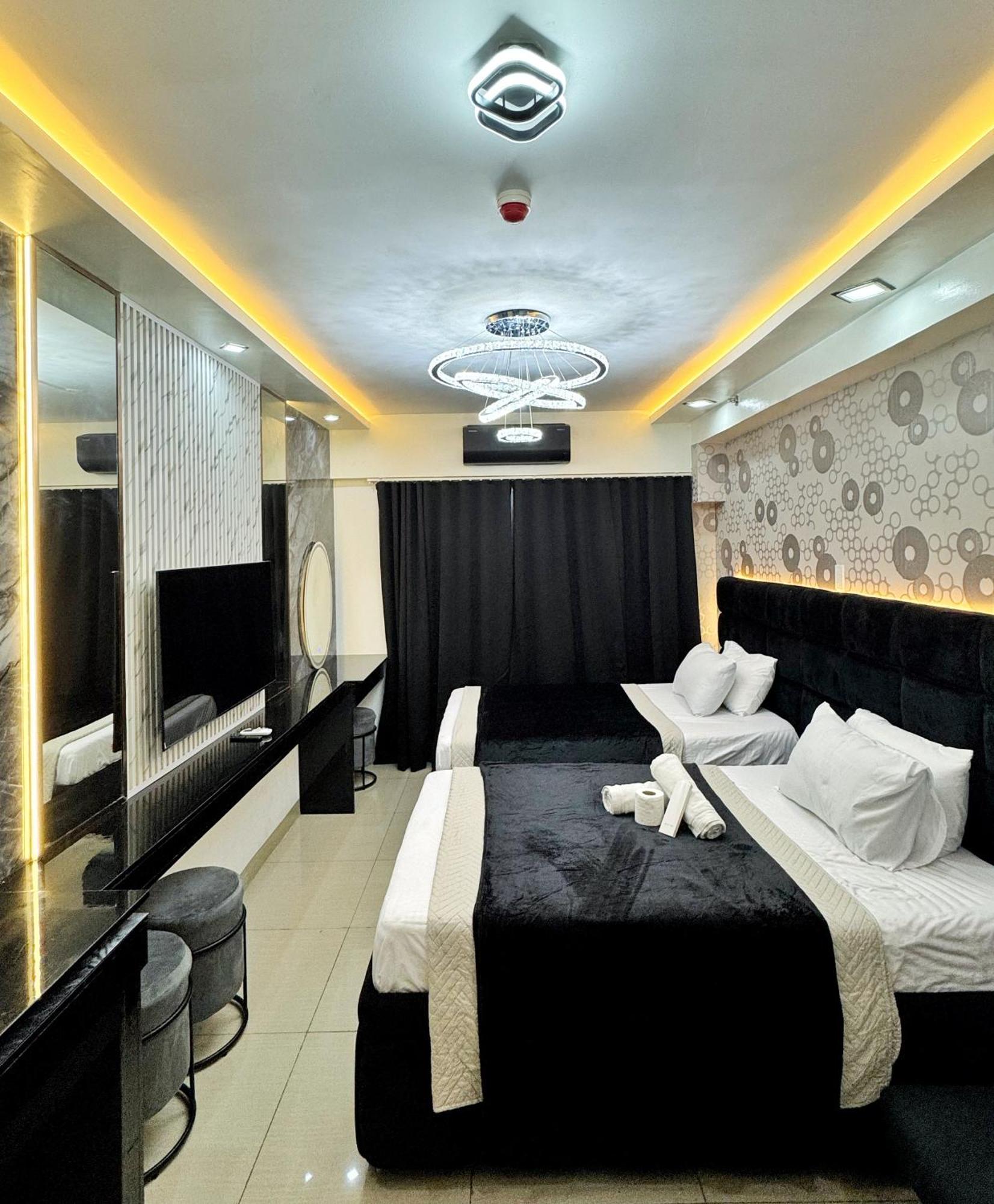 M&m Condostay At Shore 2 Residences Tower 3