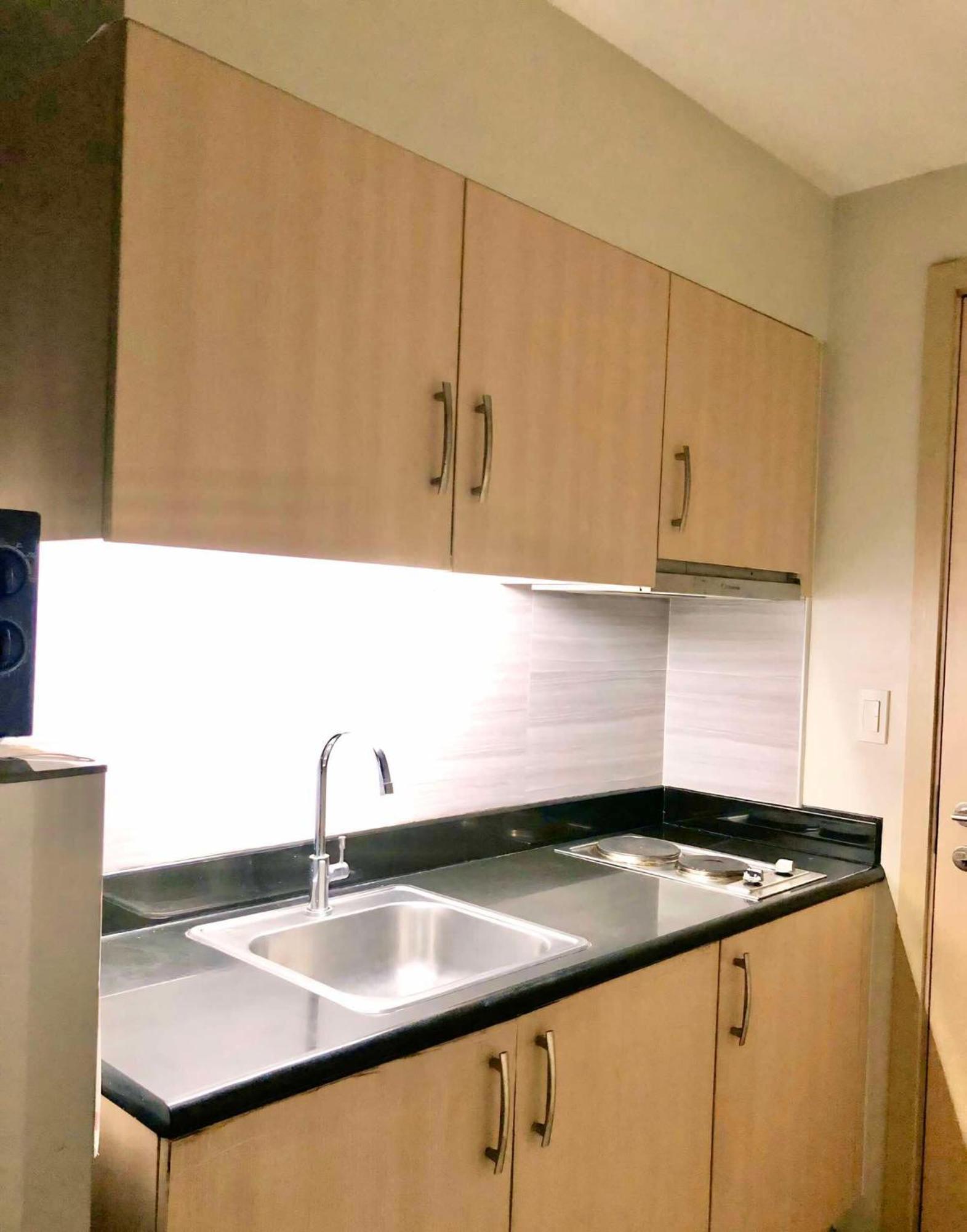 Cosy Light Residences Unit Staycation Hotel