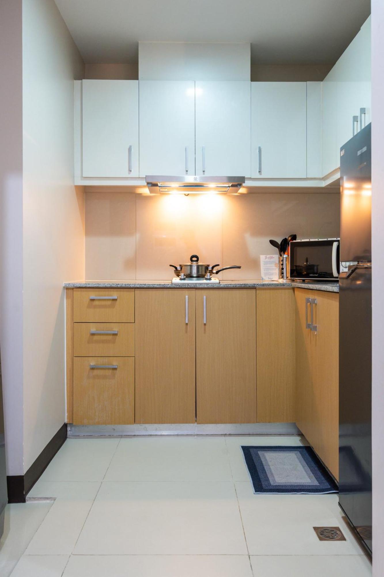 Great Value In Uptown Parksuites Bgc 1br,washer,netflix * Manila